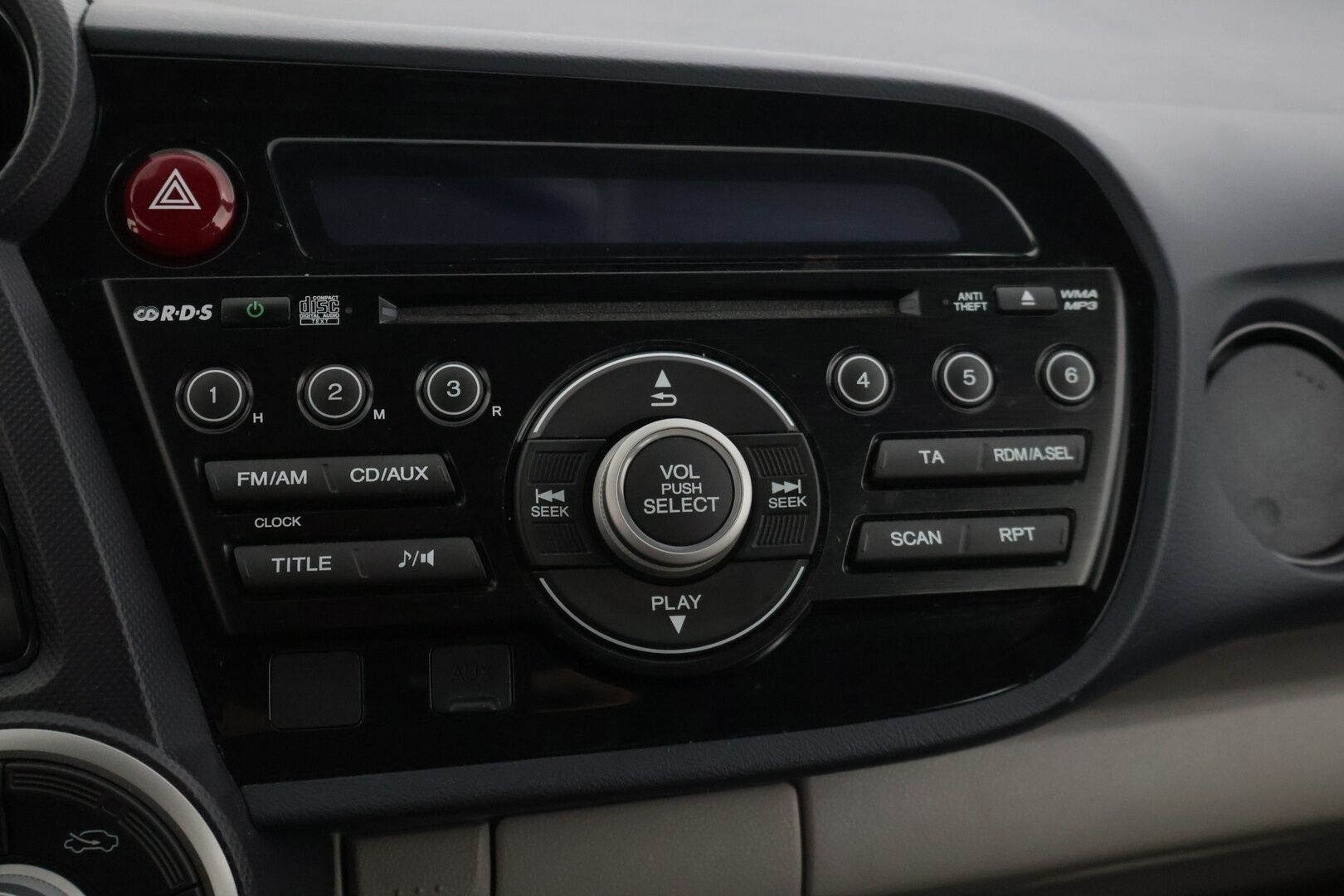 Honda Insight 2010 5D 1,3 Comfort Business * Vakkari / P.Tutka / Lohko+Sisä / Autom. Ilmastointi / Autom. Valot * - * Vähän ajettu / Juuri huollettu / Seurv. Katsastus 8/26 * - HULLUT AVAJAISHULINAT KORKOTARJOUS 3,29 %