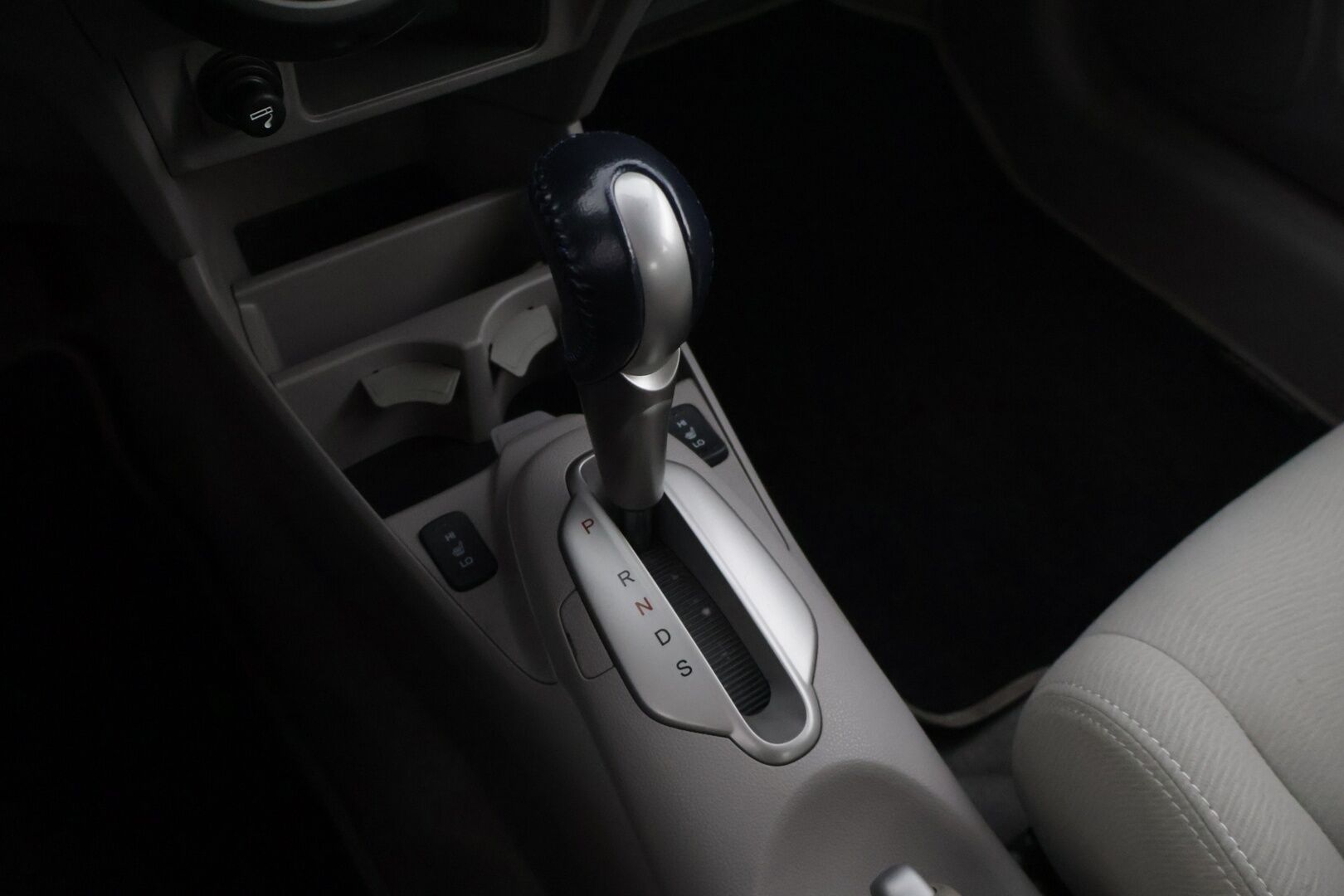 Honda Insight 2010 5D 1,3 Comfort Business - * Vähän ajettu. Juuri tullut! * - HULLUT VÄLIPÄIVÄT KORKOTARJOUS 2,49%