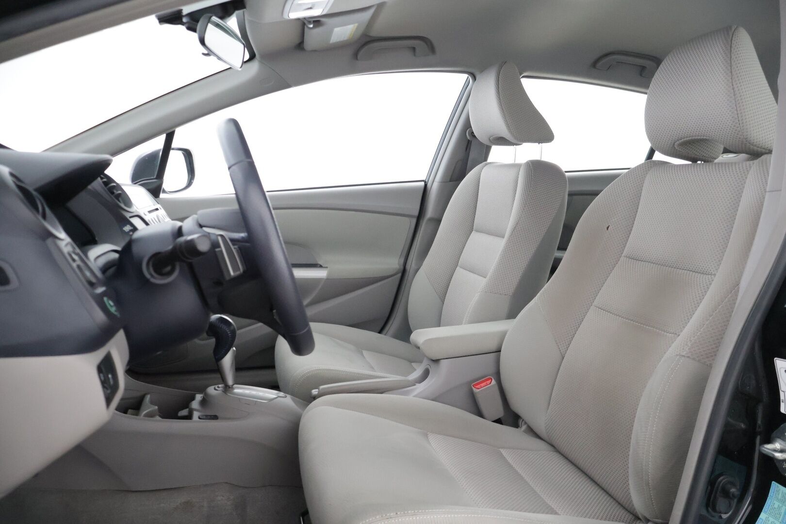 Honda Insight 2010 5D 1,3 Comfort Business * Vakkari / P.Tutka / Lohko+Sisä / Autom. Ilmastointi / Autom. Valot * - * Vähän ajettu / Juuri huollettu / Seurv. Katsastus 8/26 *