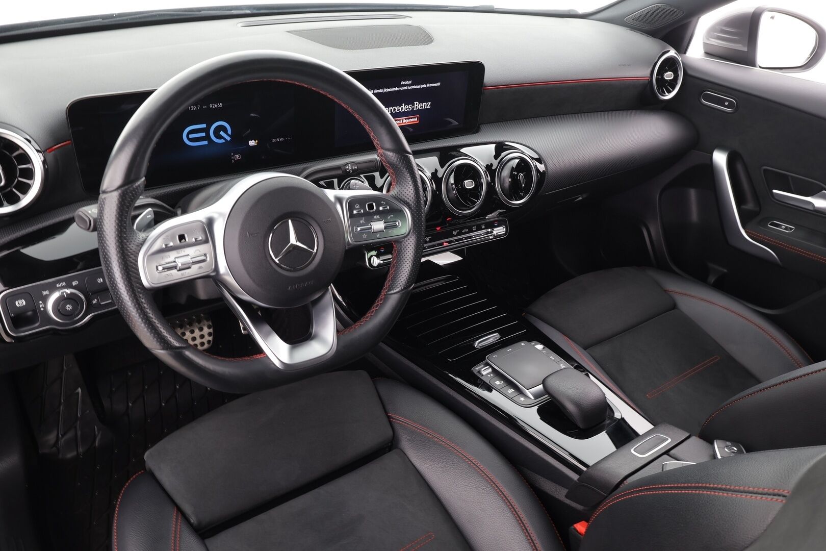 Mercedes-Benz A 2021 250 e A sedan Business AMG EQ Power * Distronic+ / P.kamera / Multibeam / Navi / Widescreen / Sporttipenkit * - HULLU BLACKWEEK KORKOTARJOUS 2,49%