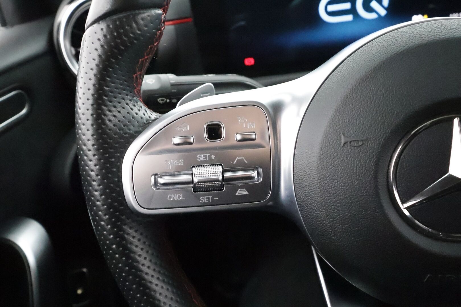 Mercedes-Benz A 2021 250 e A sedan Business AMG EQ Power * Distronic+ / P.kamera / Multibeam / Navi / Widescreen / Sporttipenkit * - HULLU BLACKWEEK KORKOTARJOUS 2,49%