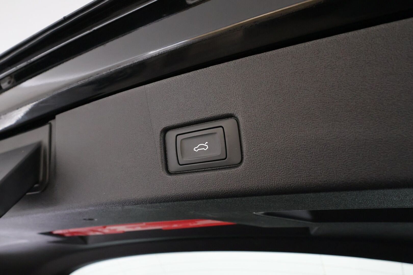 Audi Q4 e-tron 2024 e-tron 40 * ACC / P.kamera / LED / Navi / ILP / Koukku / Sporttipenkit * - 1.Om Suomi-auto / Kahdet renkaat aluvanteilla / Merkkihuollettu - HULLU BLACKWEEK KORKOTARJOUS 2,49%