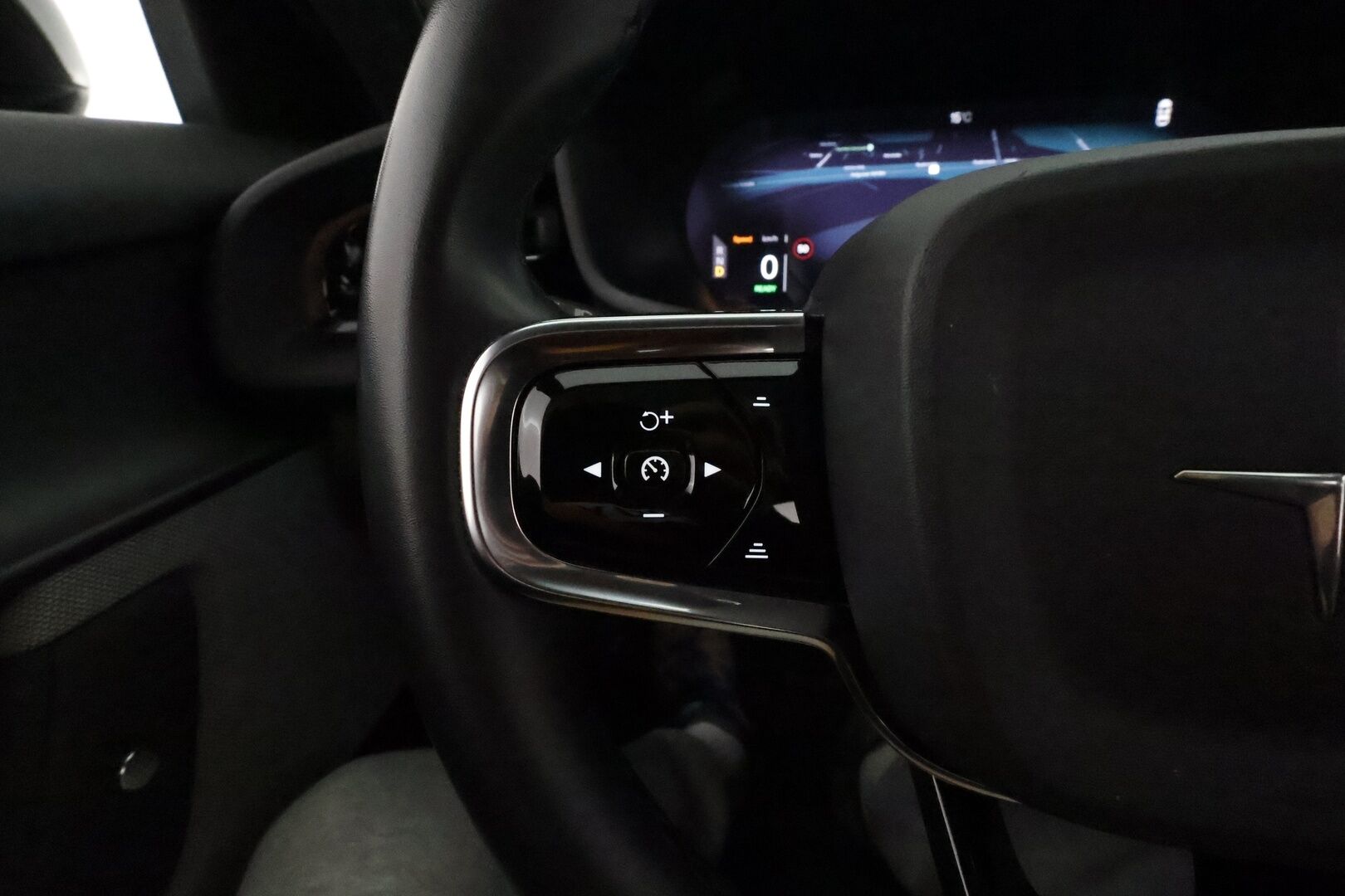 Polestar 2 2021 Performance *ACC / H&K / 360° / Muistipenkki / Pixel LED / Lasikatto / Navi / BLIS / KeylessGo* - Akku kuntotarkastettu!