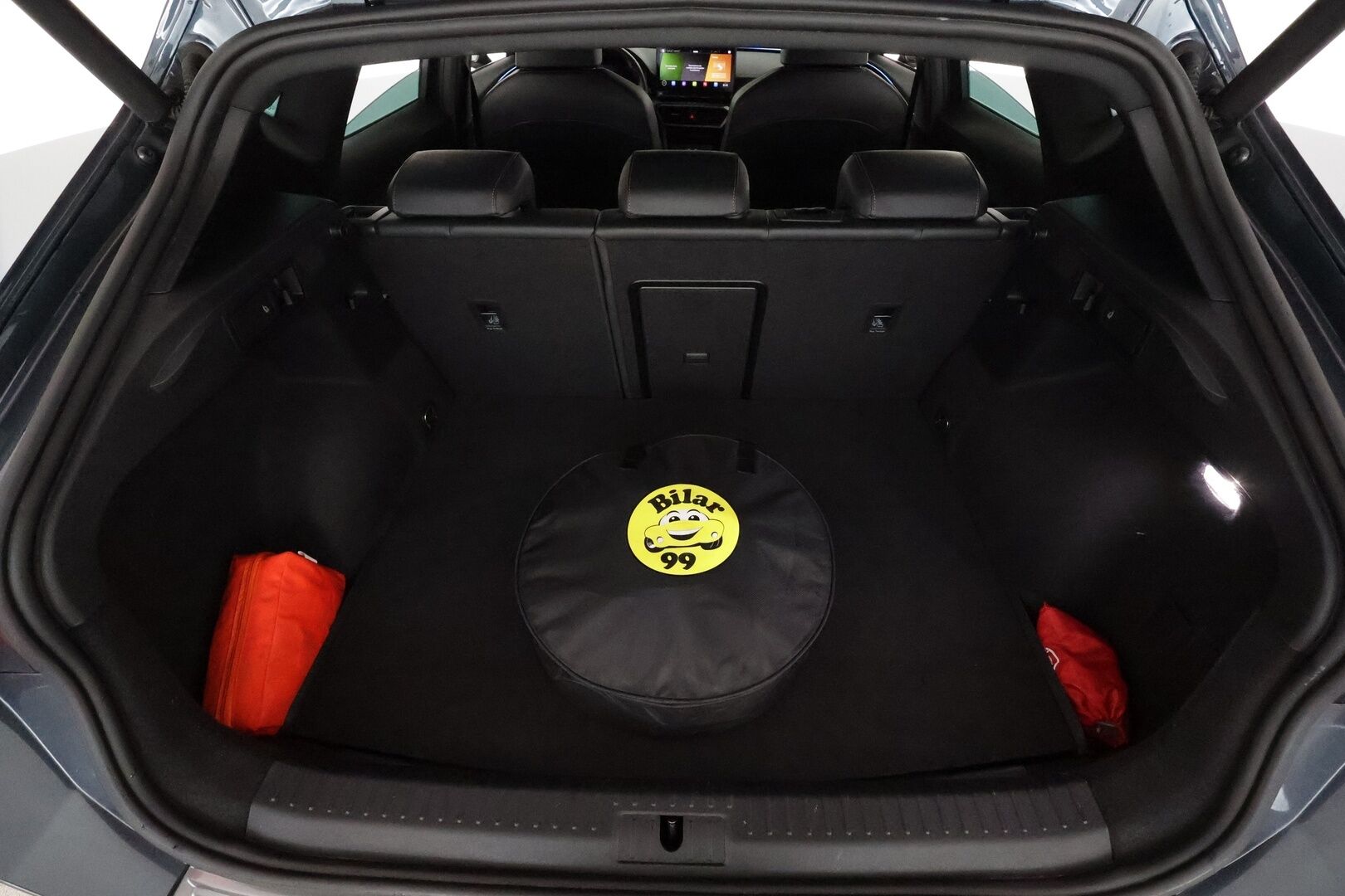 Cupra Formentor 2021 1.4 PHEV 150 kW e-HYBRID DSG **Adapt.Vakkari / LED-valot / P.Kamera / Digimittaristo / Navi / Kaistavahti / Keyless** - 2x Latauskaapelit / Kahdet Renkaat