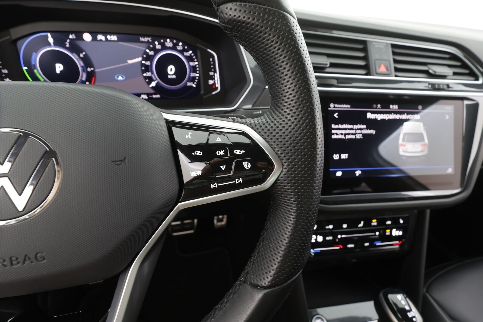 Volkswagen Tiguan 2024 R-Line Business eHybrid 180 kW DSG-automaatti - | ACC | Matrix | Koukku | Muistinahat | Digimittari | Travel assist | Keyless | 1-om suomi-auto | 