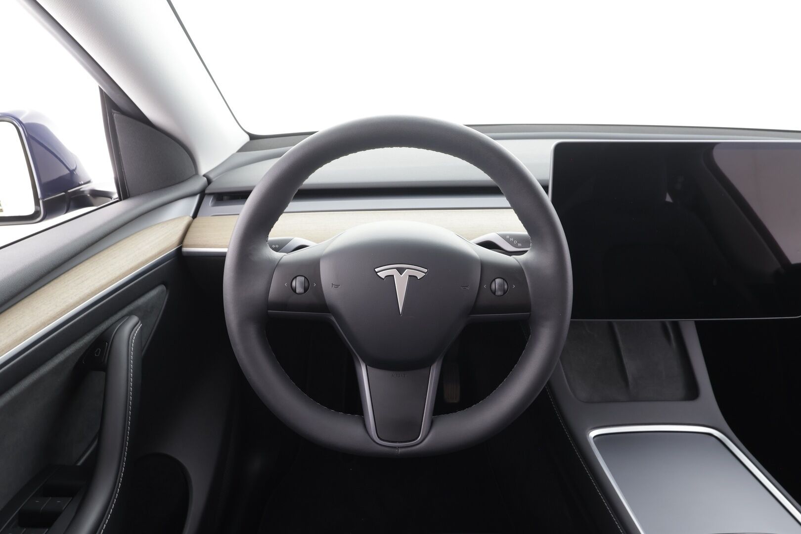 Tesla Model Y 2023 RWD - | Koukku | ILP | Lasikatto | ACC | Matrix-LED | P.Kamera | Muistipenkki | Premium Audio | Navi | Kaistavahti | Keyless | 2x Latauskaapelit | Kahdet renkaat | 1-om Suomi-auto |