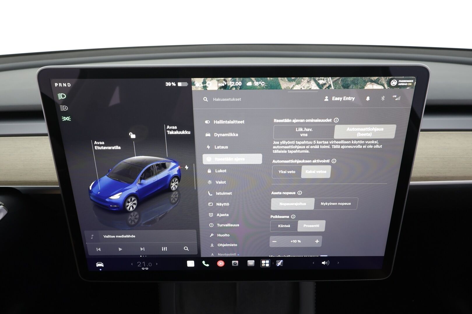 Tesla Model Y 2023 RWD - | Koukku | ILP | Lasikatto | ACC | Matrix-LED | P.Kamera | Muistipenkki | Premium Audio | Navi | Kaistavahti | Keyless | 2x Latauskaapelit | Kahdet renkaat | 1-om Suomi-auto |