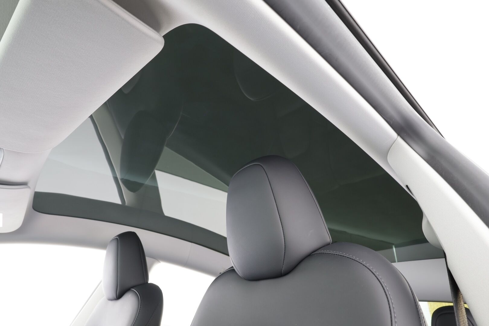 Tesla Model Y 2023 RWD - | Koukku | ILP | Lasikatto | ACC | Matrix-LED | P.Kamera | Muistipenkki | Premium Audio | Navi | Kaistavahti | Keyless | 2x Latauskaapelit | Kahdet renkaat | 1-om Suomi-auto |
