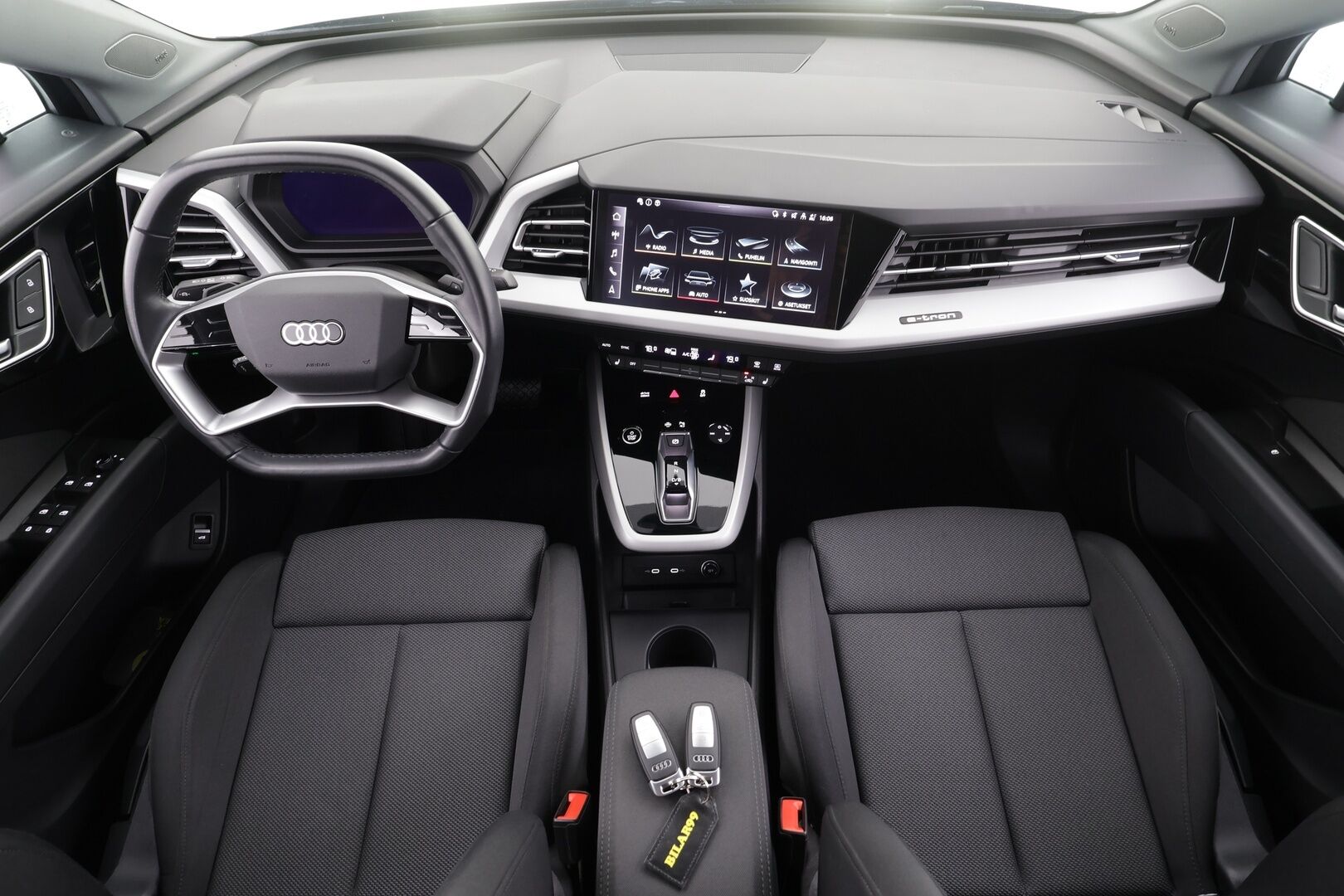 Audi Q4 e-tron 2024 45 e-tron quattro Sportback Limited * ILP / Koukku / ACC / LED / P.Kamera / Sporttipenkit / Navi / Sonos * - 1-om Suomi-auto / Akku kuntotarkastettu SoH 93,9% / 2x Latauskaapelit / Kahdet renkaat