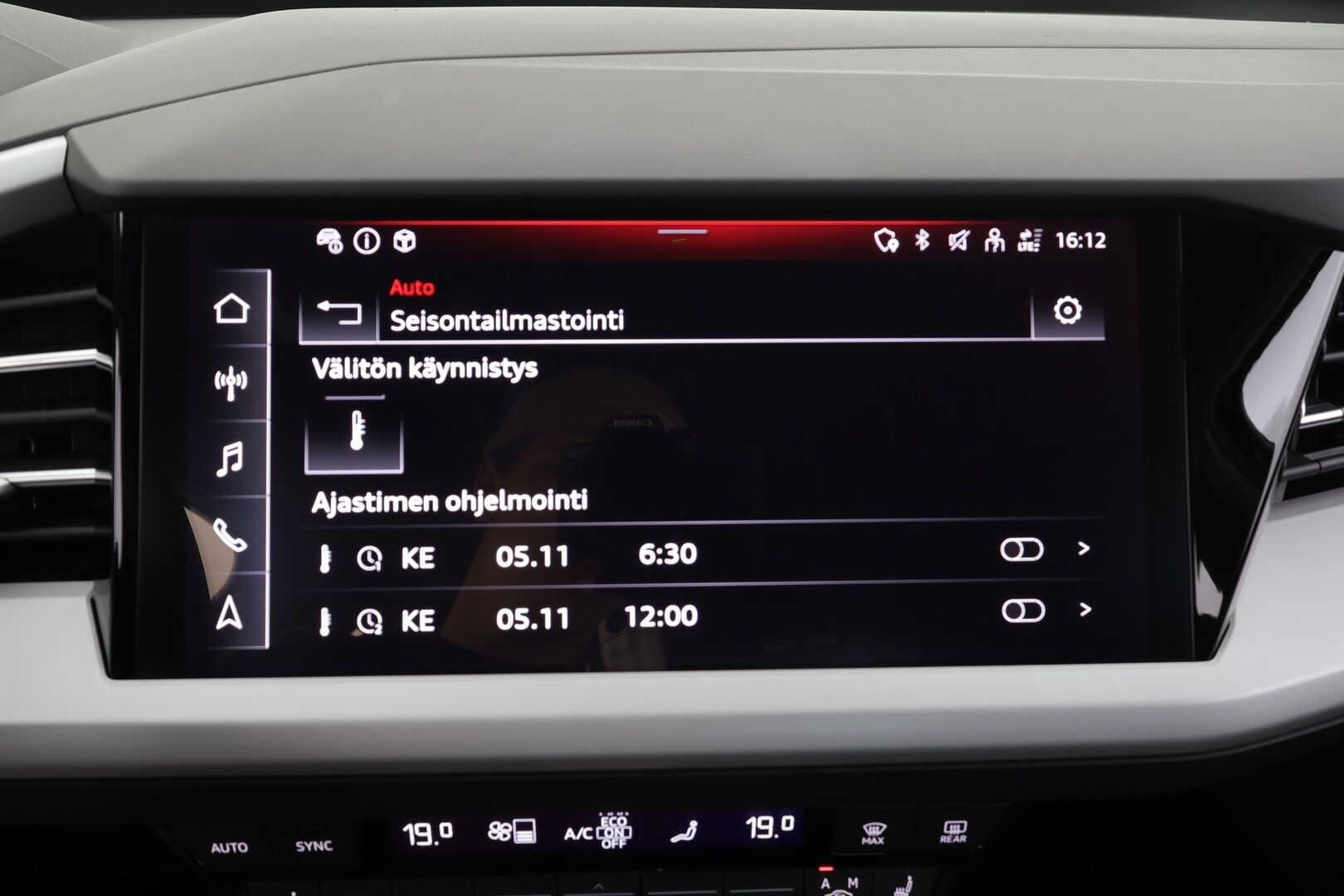 Audi Q4 e-tron 2024 45 e-tron quattro Sportback Limited * ILP / Koukku / ACC / LED / P.Kamera / Sporttipenkit / Navi / Sonos * - 1-om Suomi-auto / Akku kuntotarkastettu SoH 93,9% / 2x Latauskaapelit / Kahdet renkaat