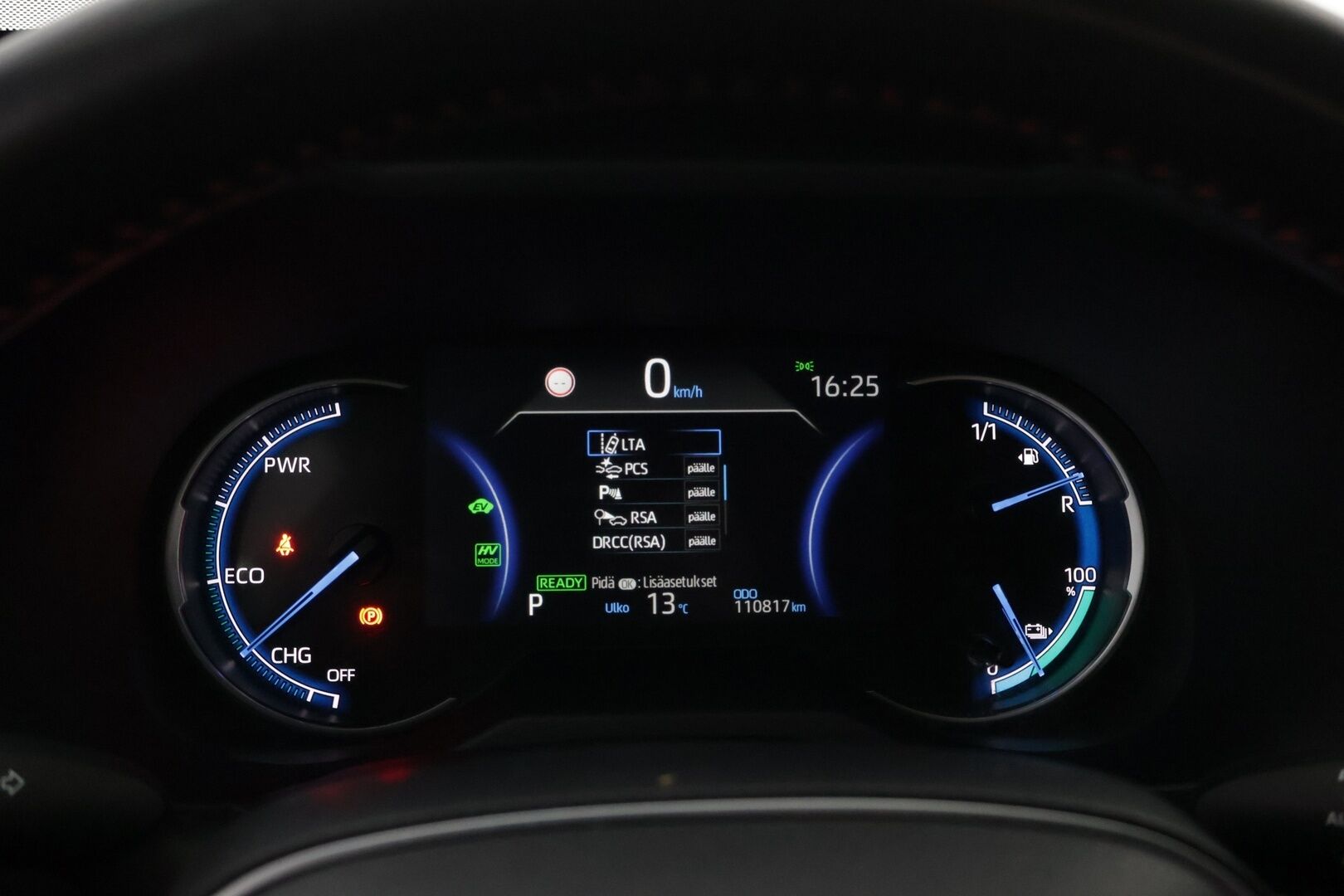 Toyota RAV4 PLUG-IN 2022 Hybrid 2,5 AWD-i Active Business * Adapt.Vakkari / Vetokoukku / Peruutuskamera / Keyless / Lohko & Sisäpistoke / LED - Adapt.LED / Merkkihuollot / Juuri saapunut Tampereelle!