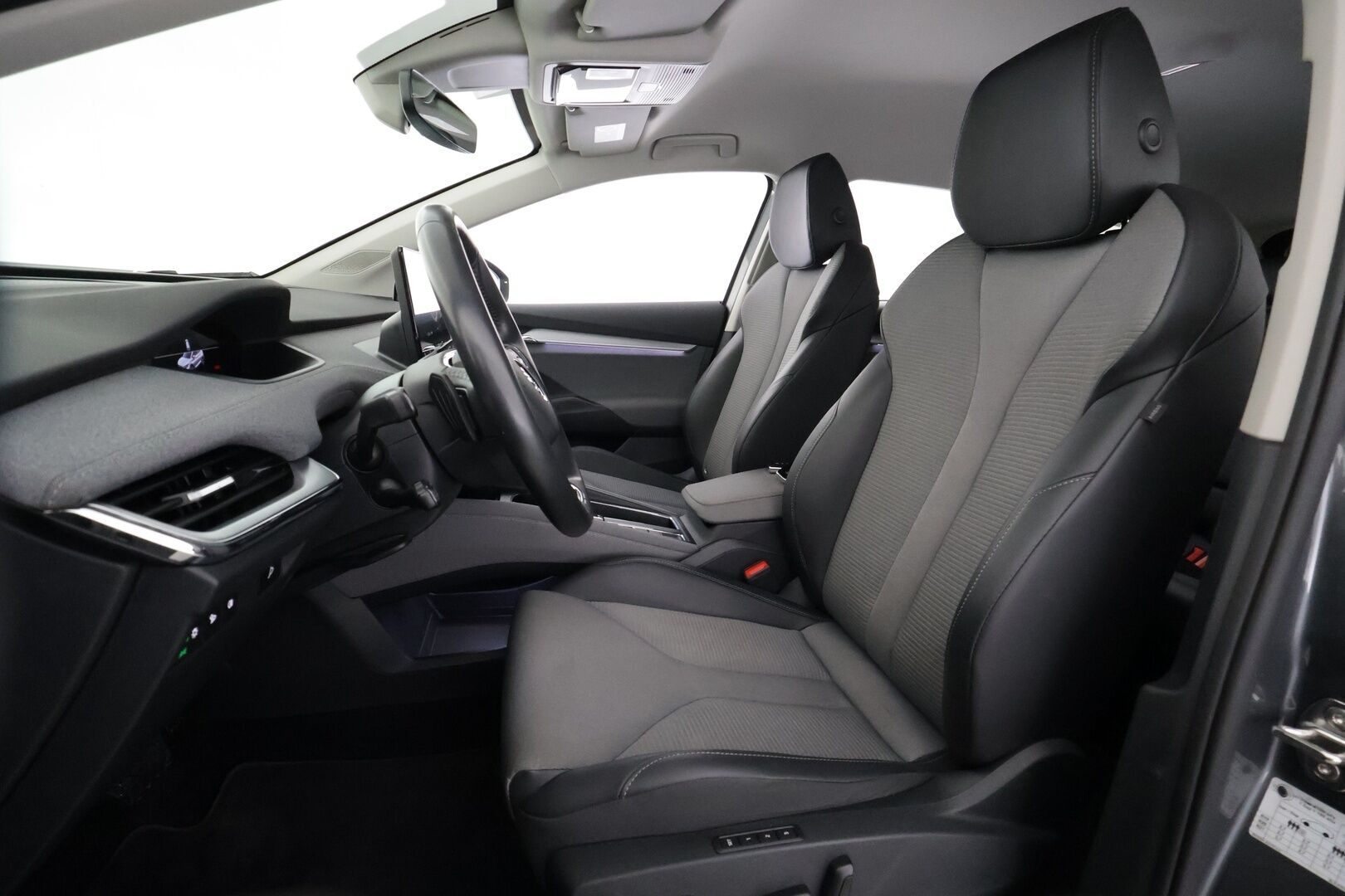 Skoda Enyaq 2023 80x 4x4 iV - | ACC | ILP | Muistipenkki | Matrix-LED | P.kamera | Puolinahat | Keyless | Travel Assist | Side Assist | 1-om suomiauto | 2x renkaat aluin | ALV | 