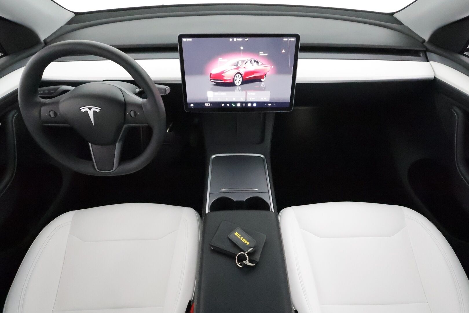 Tesla Model Y 2023 RWD *Cherry Red / Valkoinen sisusta / Koukku / Matrix LED / Lasikatto / AMD Ryzen / Autopilot* - 1. Omisteinen Suomi-Auto!