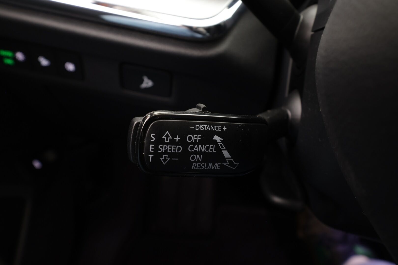 Skoda Enyaq 2024 Coupe 80 iV * ACC / P.kamera / Matrix LED / Koukku / ILP / Muistipenkki / Lasikatto / Puolinahat / KeylessGo / Sähköluukku * - 1.Om Suomi-auto / Akku kuntotarkastettu / Kahdet renkaat aluvanteilla 