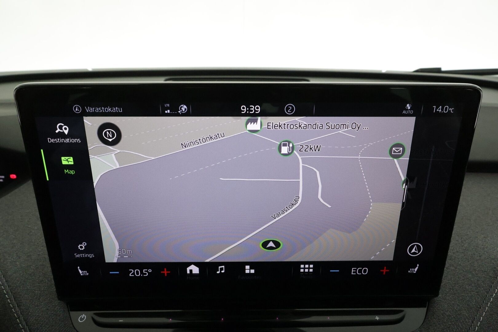 Skoda Enyaq 2024 Coupe 80 iV * ACC / P.kamera / Matrix LED / Koukku / ILP / Muistipenkki / Lasikatto / Puolinahat / KeylessGo / Sähköluukku * - 1.Om Suomi-auto / Akku kuntotarkastettu / Kahdet renkaat aluvanteilla 