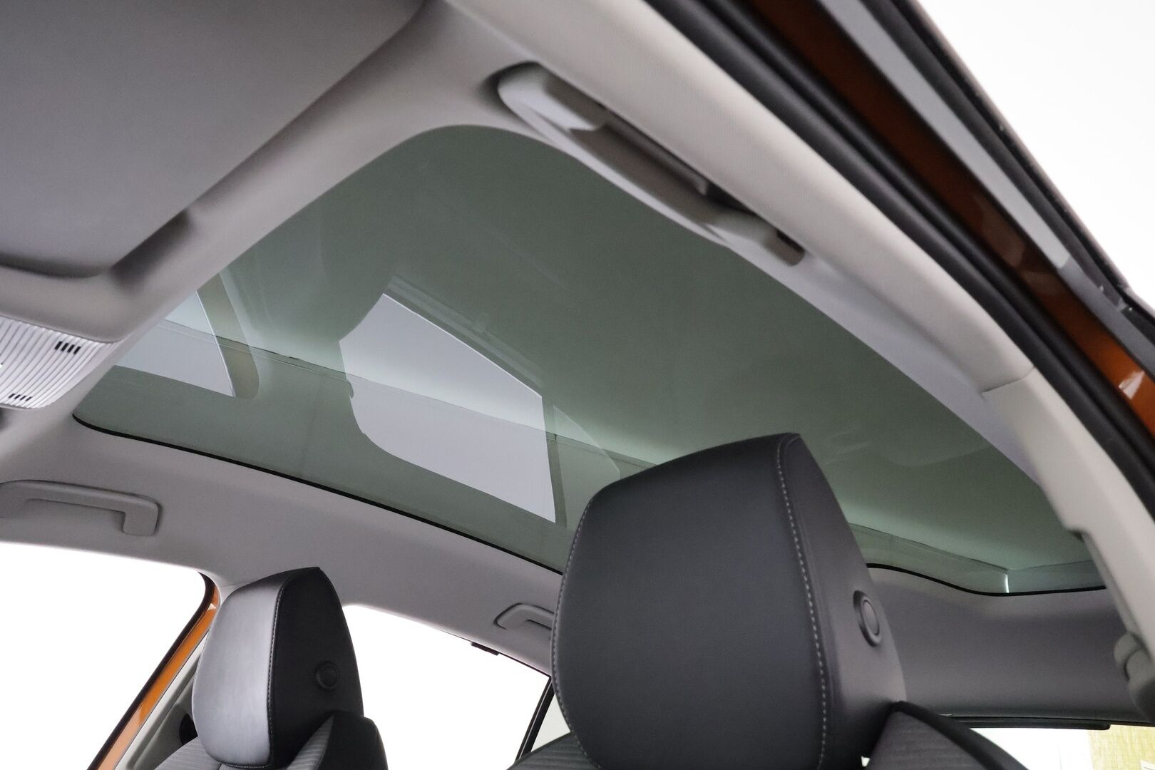 Skoda Enyaq 2024 Coupe 80 iV * ACC / P.kamera / Matrix LED / Koukku / ILP / Muistipenkki / Lasikatto / Puolinahat / KeylessGo / Sähköluukku * - 1.Om Suomi-auto / Akku kuntotarkastettu / Kahdet renkaat aluvanteilla 