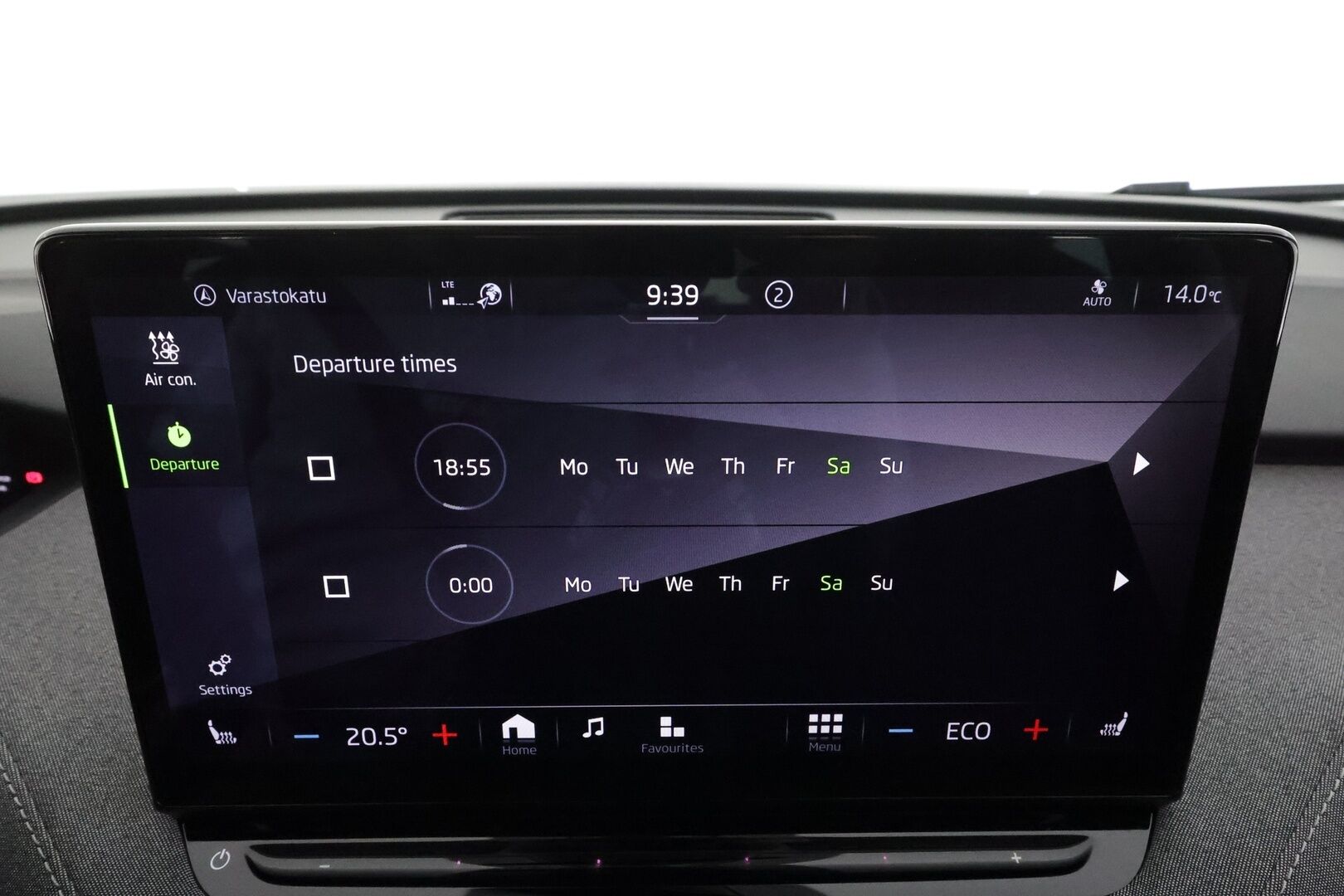 Skoda Enyaq 2024 Coupe 80 iV * ACC / P.kamera / Matrix LED / Koukku / ILP / Muistipenkki / Lasikatto / Puolinahat / KeylessGo / Sähköluukku * - 1.Om Suomi-auto / Akku kuntotarkastettu / Kahdet renkaat aluvanteilla 