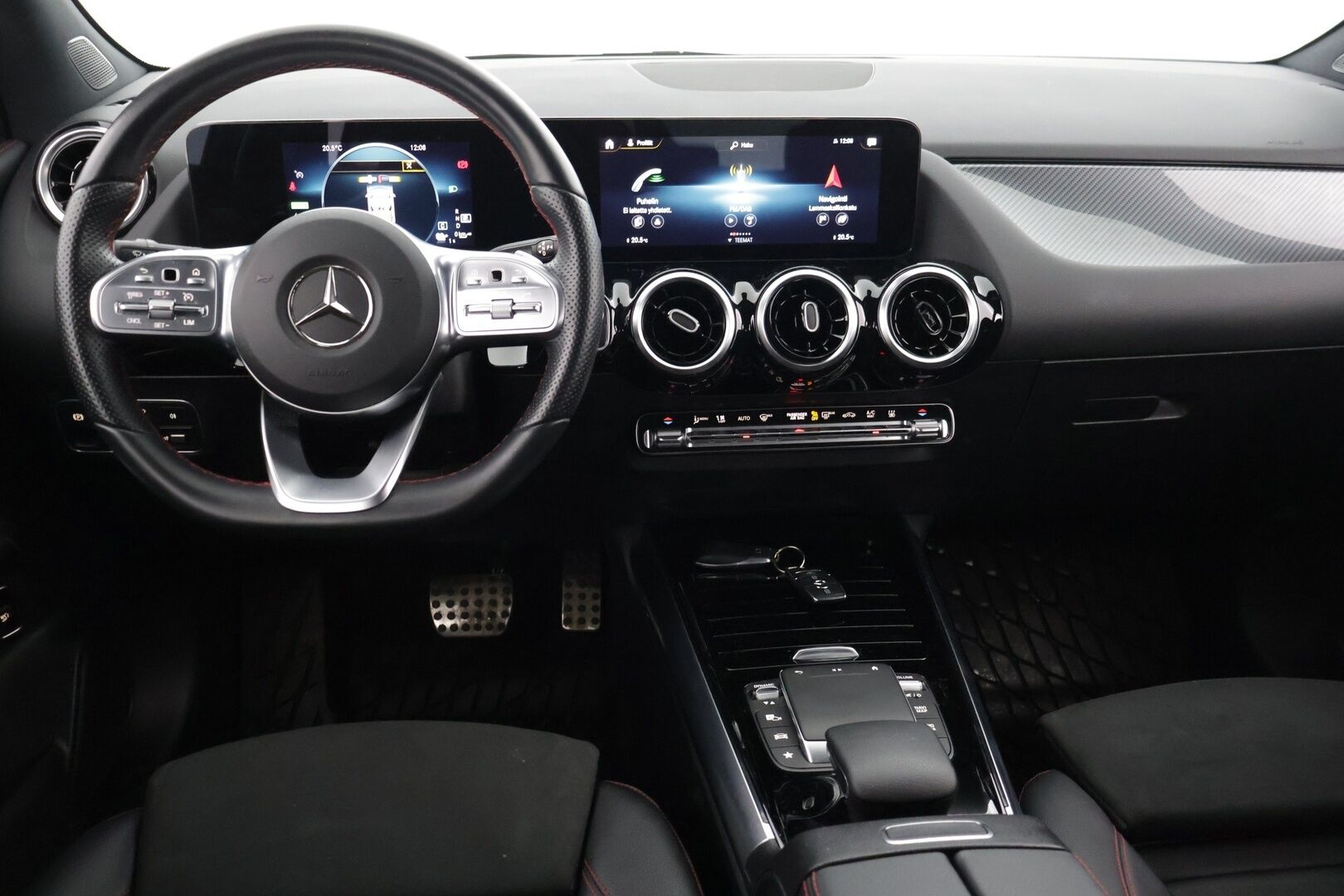 Mercedes-Benz GLA 2021 250 e A Business AMG EQ Power - 3,99 % KORKOTARJOUS TÄHÄN AUTOON - Koukku / P-kamera / Sport-penkit / LED High Performance / P-tutkat