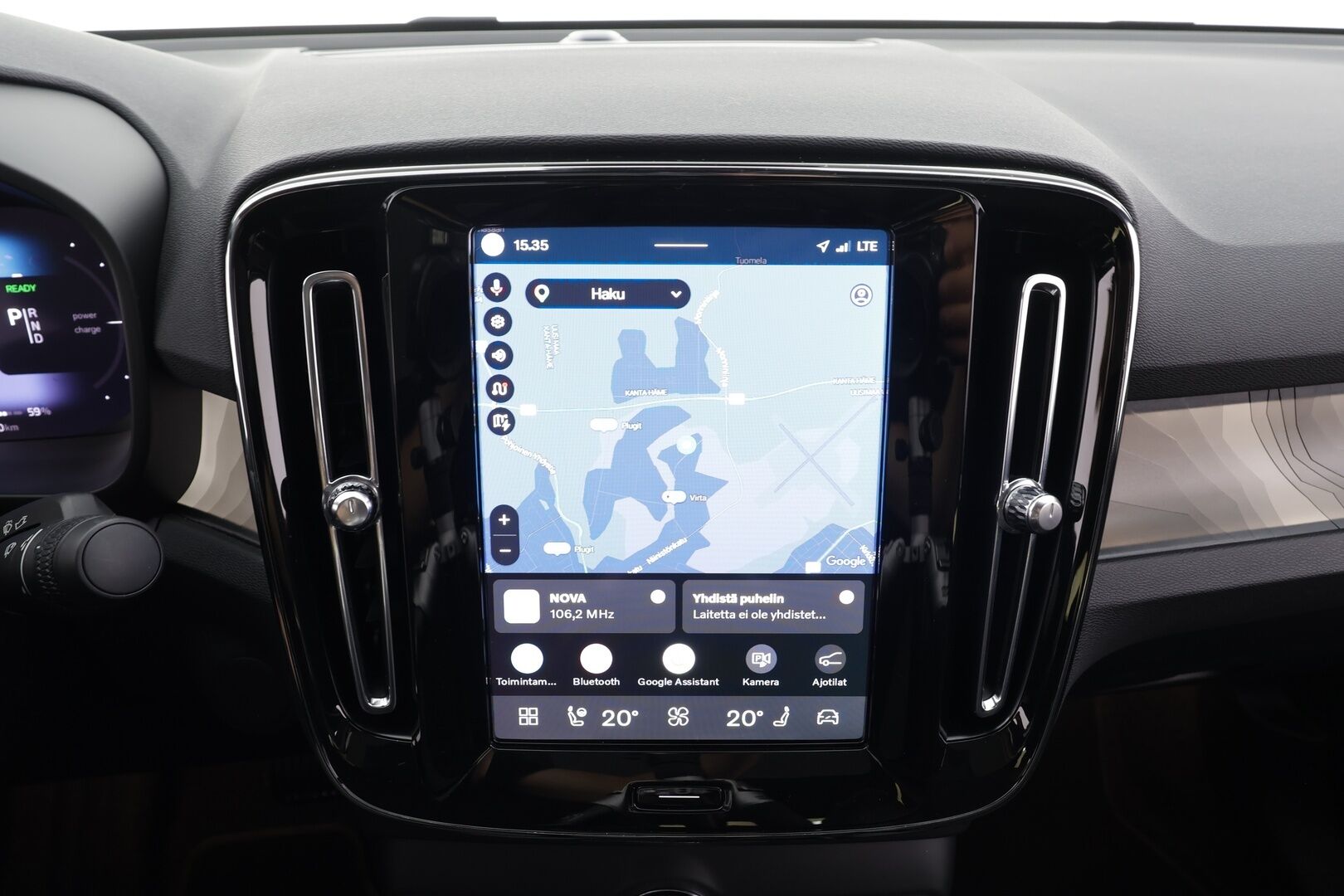 Volvo C40 2024 Recharge Single Plus Extended Range - | ACC | ILP | MY24 | Lasikatto | Sporttipenkit | Keyless | Pilot Assist | BLIS | CTA | LED | P.kamera | 2x renkaat aluin | Merkkihuollot | 