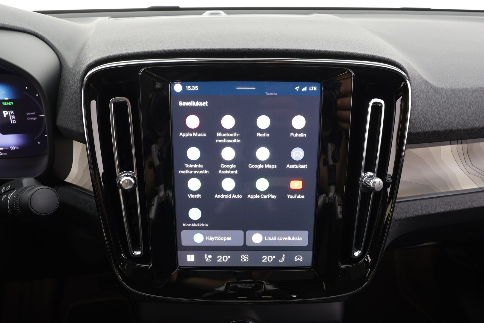 Volvo C40 2024 Recharge Single Plus Extended Range - | ACC | ILP | MY24 | Lasikatto | Sporttipenkit | Keyless | Pilot Assist | BLIS | CTA | LED | P.kamera | 2x renkaat aluin | Merkkihuollot | 