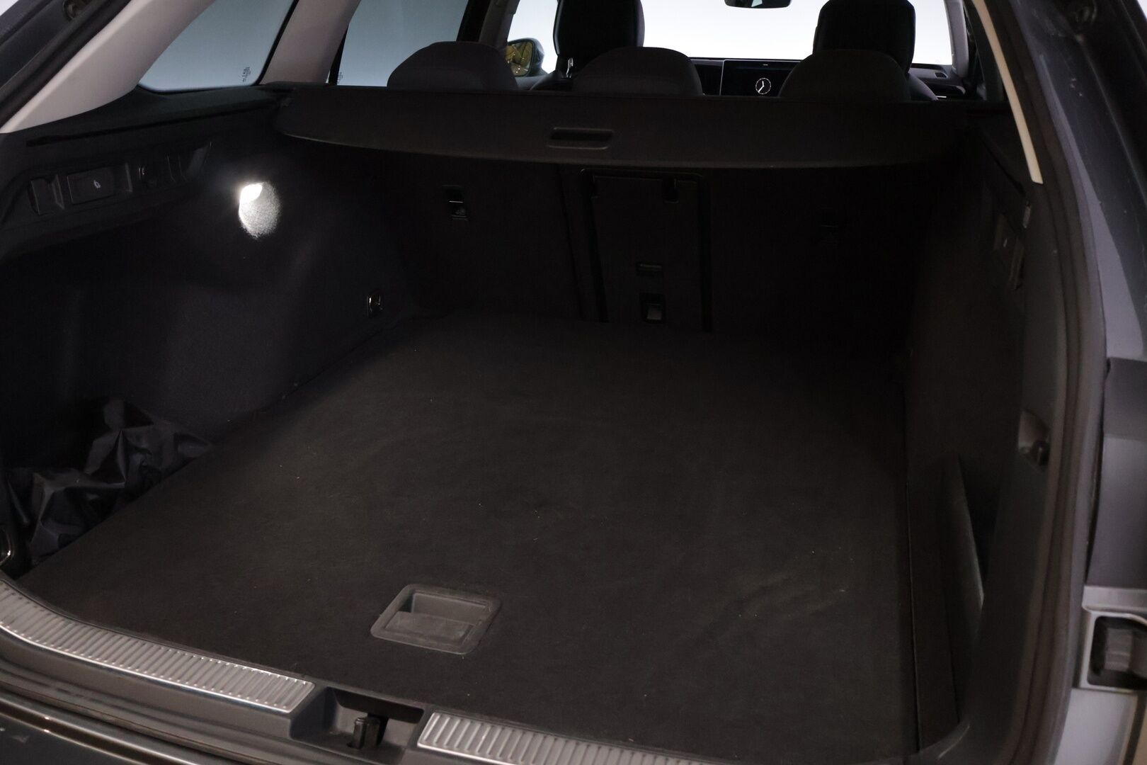 Volkswagen Passat 2024 Variant Comfort 1,5 eTSI 110 kW DSG-automaatti - | ACC | Webasto | Koukku | Peruutuskamera | LED-valot | Lane assist | Hierovat penkit | Suomi-auto |