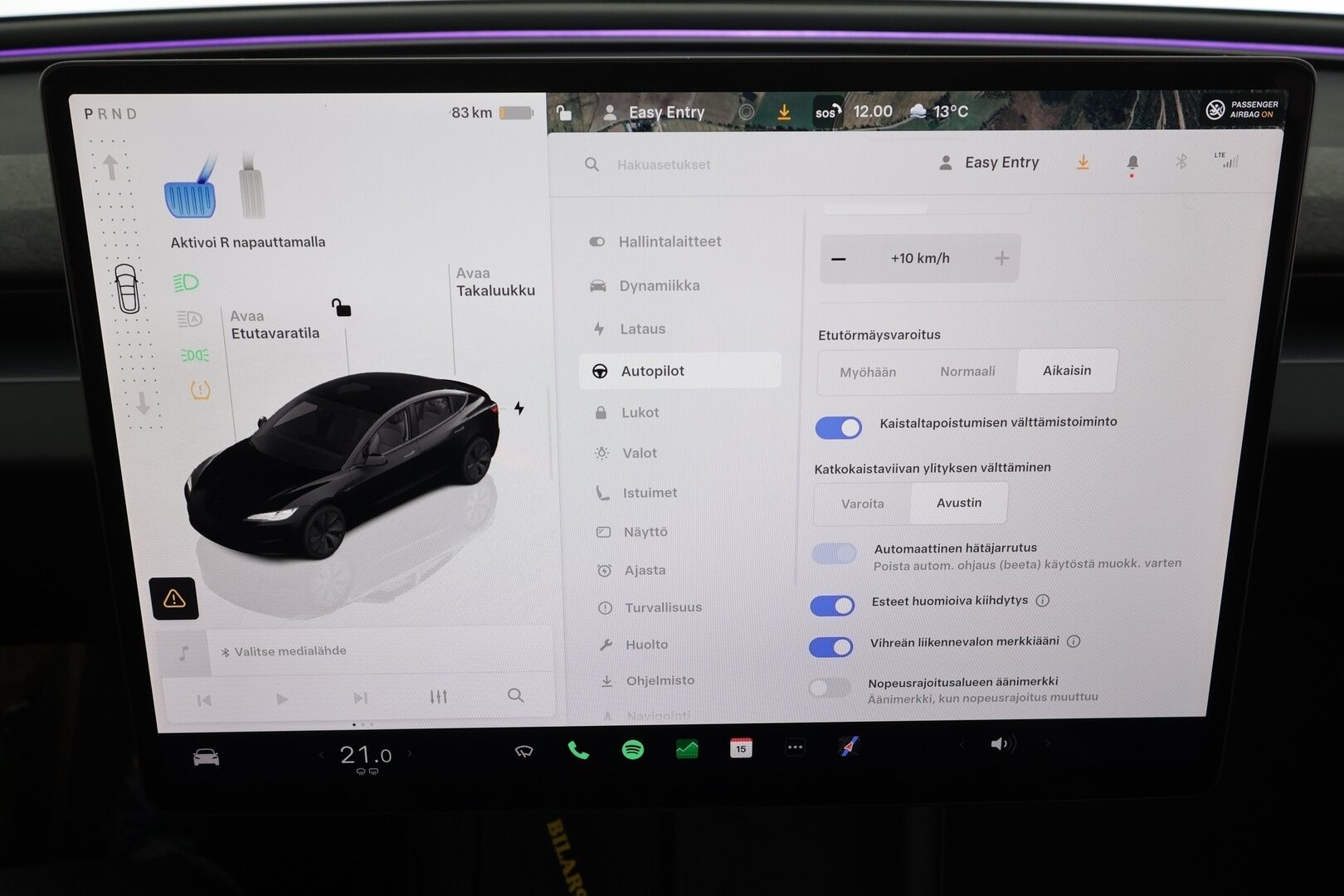 Tesla Model 3 2024 Long Range AWD Highland * Koukku / ILP / ACC / Matrix-LED / P.Kamera / Lasikatto / Premium Audio / Muistipenkki * - 1-om Suomi-auto / 2x Latauskaapelit / Kahdet renkaat - HULLUT JOULUT KORKOTARJOUS 2,49% 
