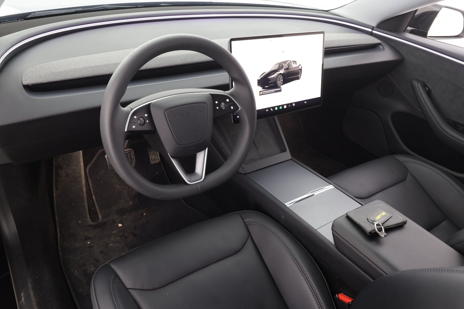 Tesla Model 3 2024 Long Range AWD Highland * Koukku / ILP / ACC / Matrix-LED / P.Kamera / Lasikatto / Premium Audio / Muistipenkki * - 1-om Suomi-auto / 2x Latauskaapelit / Kahdet renkaat - HULLUT JOULUT KORKOTARJOUS 2,49% 
