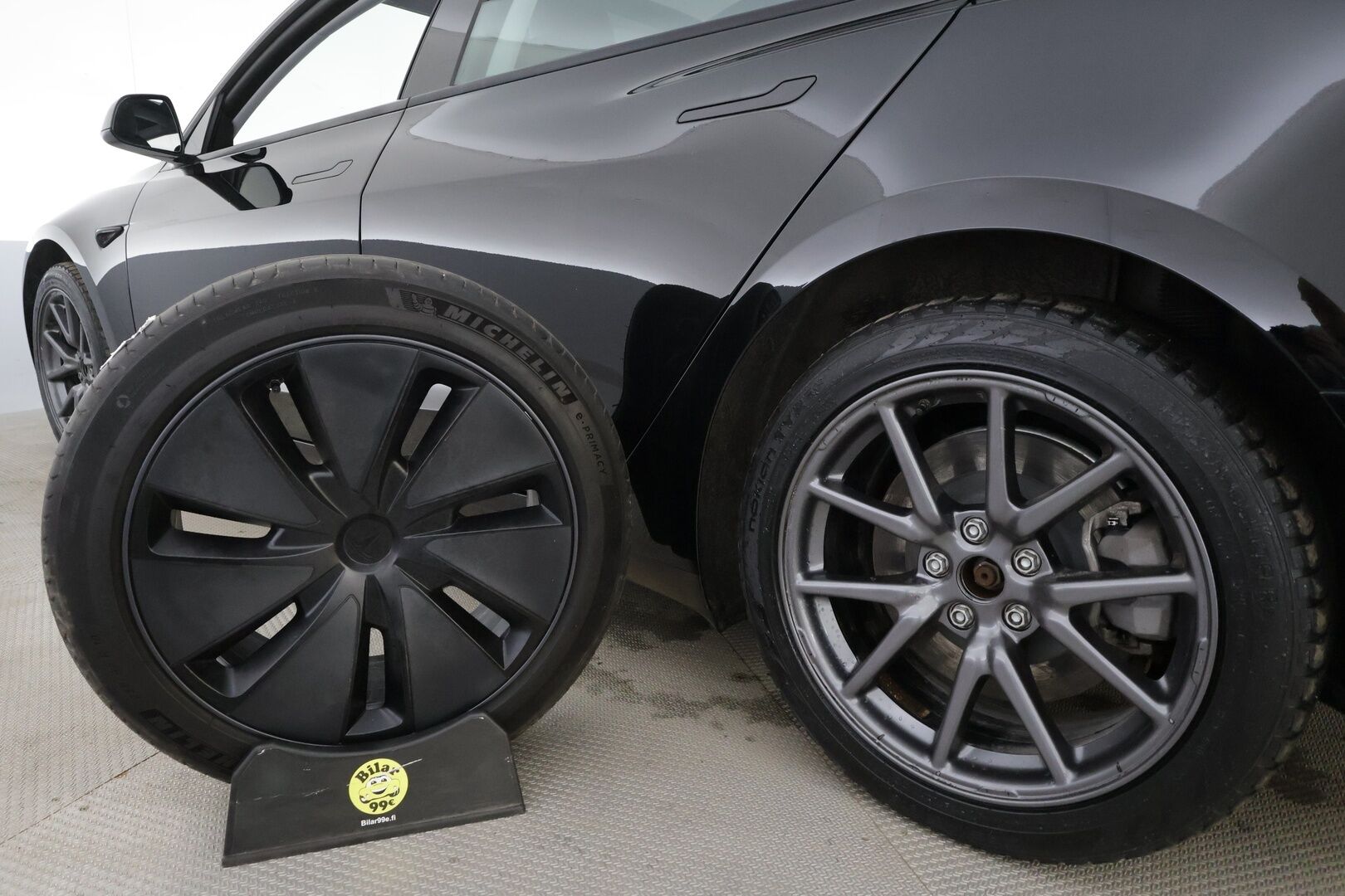 Tesla Model 3 2024 Long Range AWD Highland * Koukku / ILP / ACC / Matrix-LED / P.Kamera / Lasikatto / Premium Audio / Muistipenkki * - 1-om Suomi-auto / 2x Latauskaapelit / Kahdet renkaat - HULLUT JOULUT KORKOTARJOUS 2,49% 