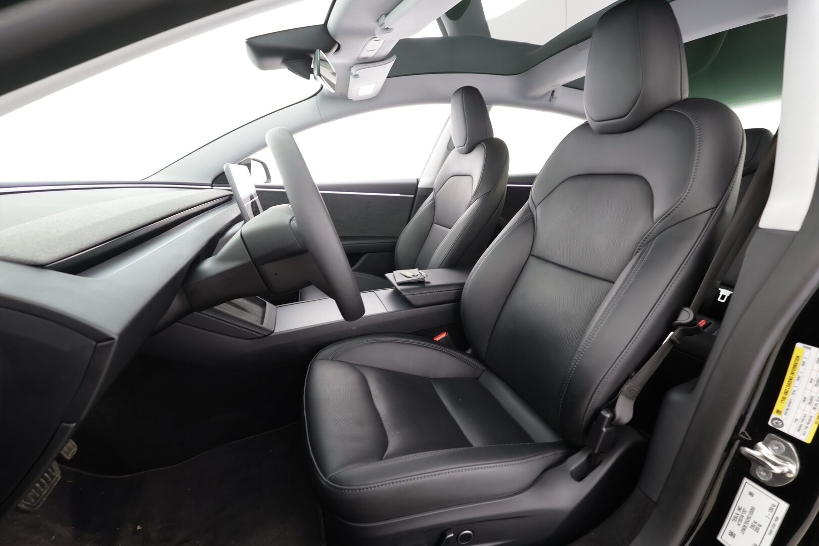 Tesla Model 3 2024 Long Range AWD Highland * Koukku / ILP / ACC / Matrix-LED / P.Kamera / Lasikatto / Premium Audio / Muistipenkki * - 1-om Suomi-auto / 2x Latauskaapelit / Kahdet renkaat - HULLUT JOULUT KORKOTARJOUS 2,49% 