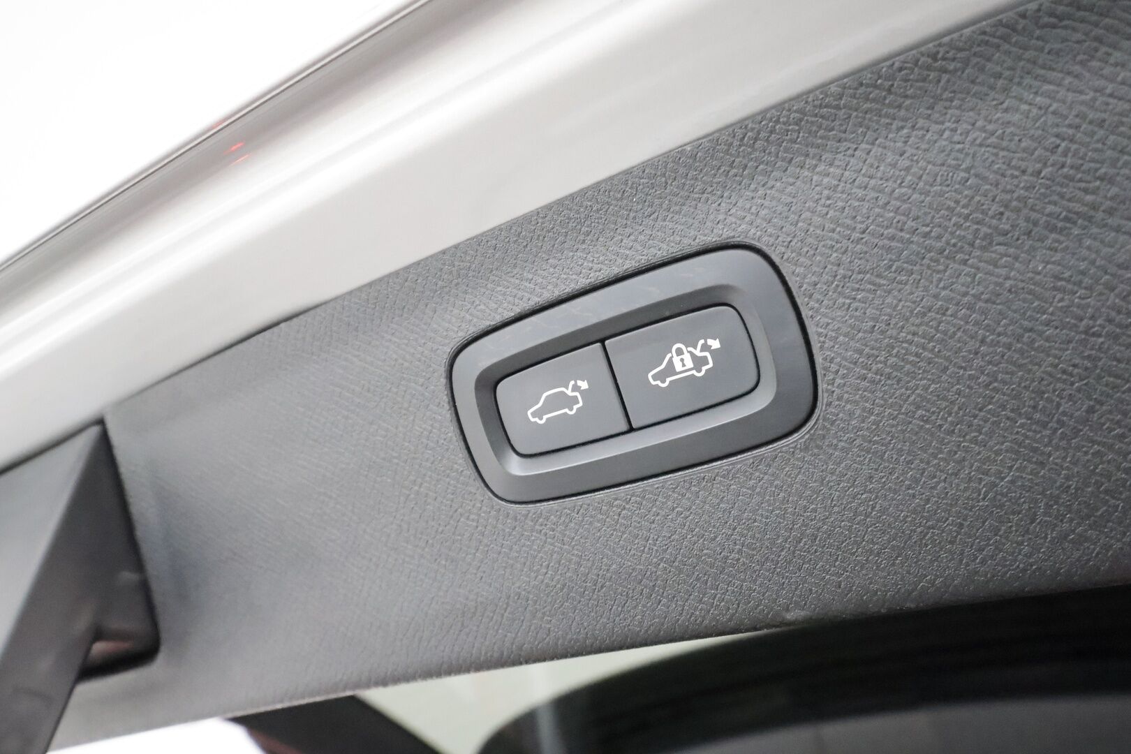 Volvo XC90 2022 T8 AWD Long Range High Performance R-Design aut **H&K / Panorama / HUD / ACC / Full-LED / 360° / Sportpenkit Muistilla** - Juuri tullut Helsinkiin! / Akku kuntotarkastettu / Kahdet Renkaat / Merkkihuollettu - HULLUT JOULUT KORKOTARJOUS 2,49% 