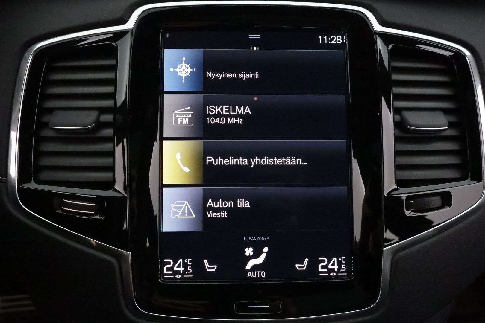Volvo XC90 2022 T8 AWD Long Range High Performance R-Design aut **H&K / Panorama / HUD / ACC / Full-LED / 360° / Sportpenkit Muistilla** - 2,99 % KORKOTARJOUS TÄHÄN AUTOON 21.9. ASTI! - Akku kuntotarkastettu / Kahdet Renkaat / Merkkihuollettu! /  **HUIPPU KAMOILLA**