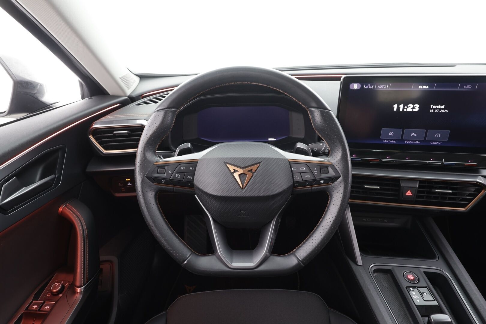 Cupra Formentor 2022 1.4 PHEV 150 kW e-HYBRID DSG - | ACC | LED | P.Kamera | Puolinahat | Ratinlämmitys | Digimittaristo | keyless | Apple&Android | Kahdet Renkaat | Koti & Kauppalaturi |