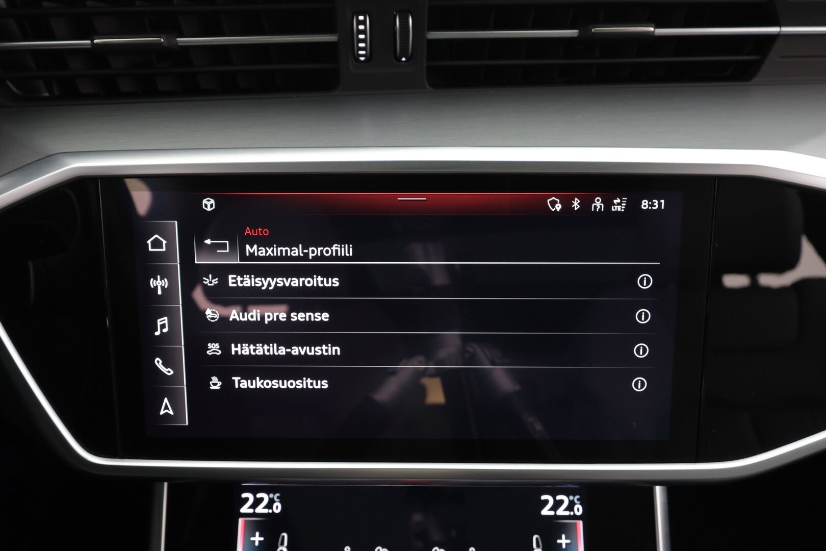 Audi A6 2021 Avant Business Sport 55 TFSI e quattro S-tronic Electrified Edition * S-Line / ACC / Matrix / Koukku / Nahkasisusta * - Digimittaristo / P.Kamera / Panorama / 2x Latauskaapelit / Kahdet renkaat aluvanteilla