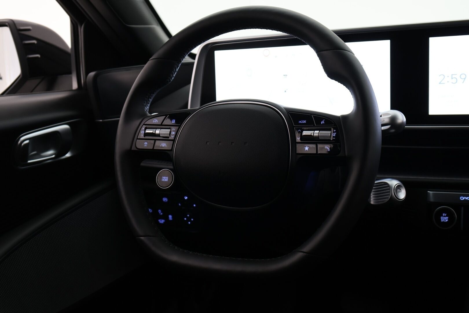 HYUNDAI IONIQ 6 2023 53kWh RWD - Adapt.Vakkari | Peruutuskamera | Lane Assist | Sähköluukku | KeylessGo | Apple&Android | Kahdet renkaat vanteineen