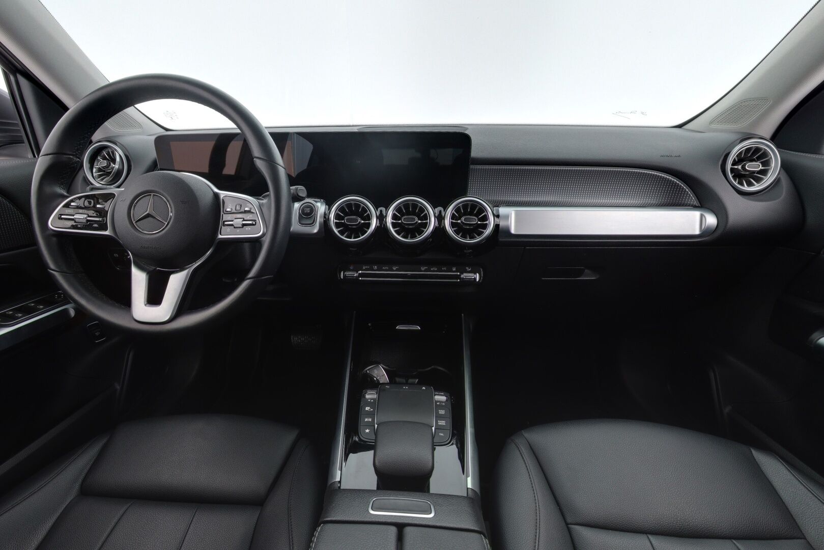 MERCEDES-BENZ EQB 2023 300 4MATIC Business - 3,99 % KORKOTARJOUS TÄHÄN AUTOON - DTR+/ Peruutuskamera / DC-lataus / Hierovat etupenkit / 