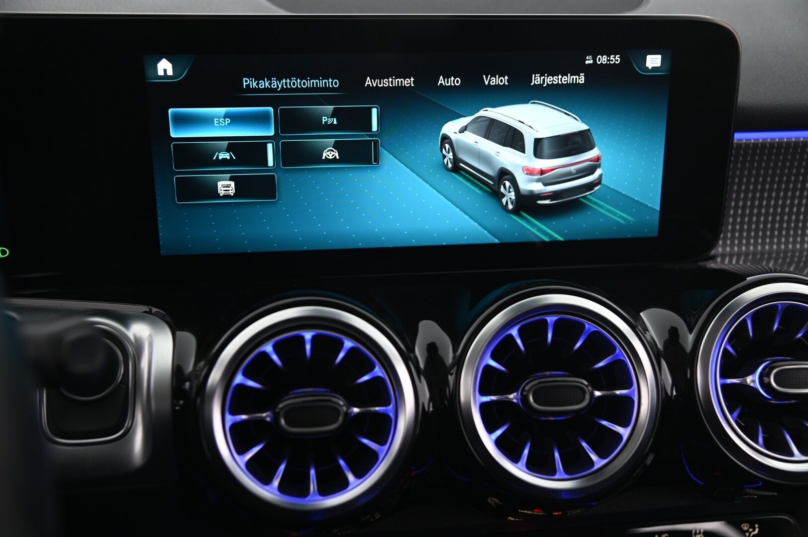MERCEDES-BENZ EQB 2023 300 4MATIC Business - 3,99 % KORKOTARJOUS TÄHÄN AUTOON - DTR+/ Peruutuskamera / DC-lataus / Hierovat etupenkit / 