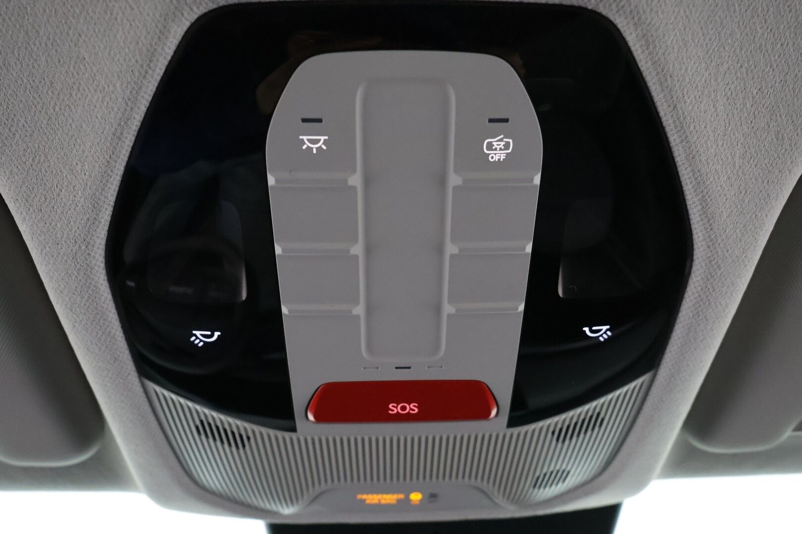 KIA EV3 2025 Air FWD 58,3kWh 204hv * Smart Cruise / P-kamera / Kaistavahti / Apple&Android / KeylessGo / LED-valot / Navi / Digimittaristo * - 3,99 % KORKOTARJOUS TÄHÄN AUTOON - * 2x renkaat / Kuin Uusi / Hyvät Varusteet *