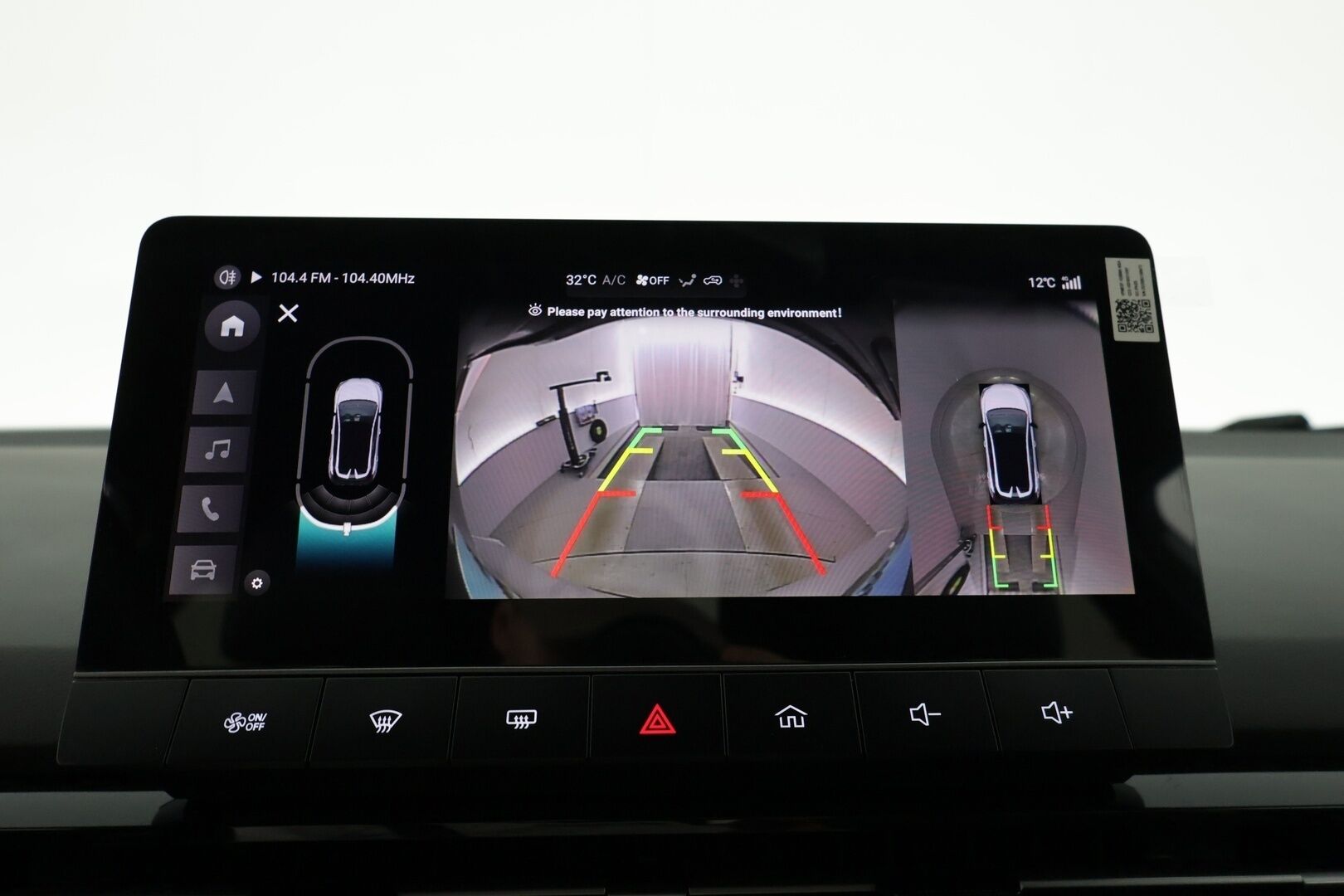 MG MG4 2024 X-Power Lämpöpumppu / 360° Kamera / Adapt. Vakkari / Kaistavahti / LED-valot / Apple&Android / Nahka-alcantara / - Uutta vastaava neliveto / Pitkä range / Huippu varusteet