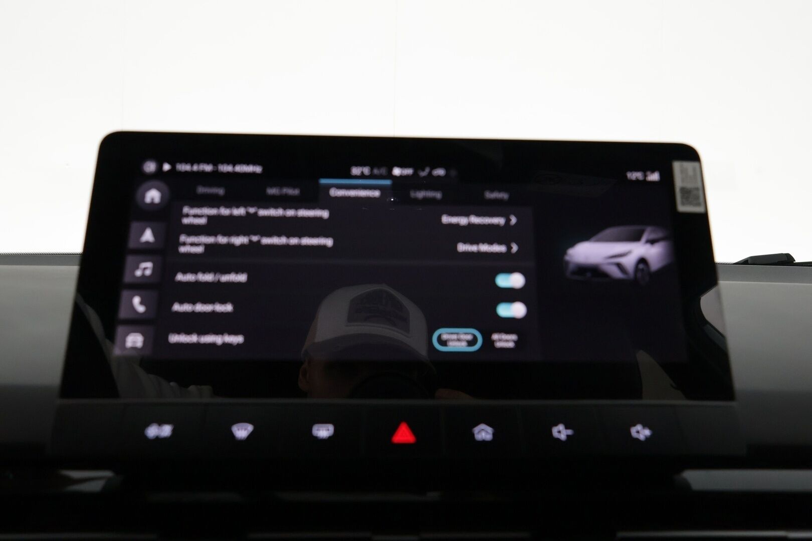 MG MG4 2024 X-Power Lämpöpumppu / 360° Kamera / Adapt. Vakkari / Kaistavahti / LED-valot / Apple&Android / Nahka-alcantara / - Uutta vastaava neliveto / Pitkä range / Huippu varusteet