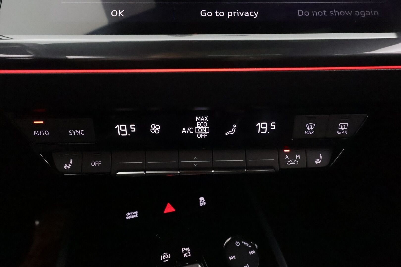 AUDI Q4 E-TRON 2022 50 e-tron quattro Sportback S Line - 3,99 % KORKOTARJOUS TÄHÄN AUTOON - Adapt.Vakkari / Sonos Audio / Matrix LED / HUD / Vetokoukku / Peruutuskamera / Nahka-Alcantara / Panoraama / Supervarusteet!
