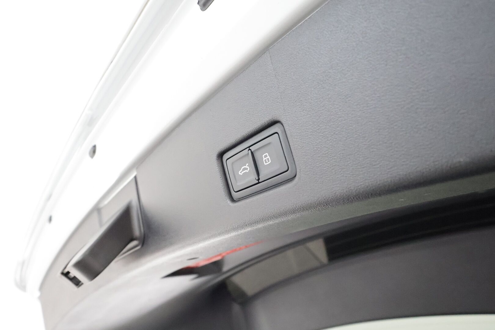 AUDI Q4 E-TRON 2022 50 e-tron quattro Sportback S Line - 3,99 % KORKOTARJOUS TÄHÄN AUTOON - Adapt.Vakkari / Sonos Audio / Matrix LED / HUD / Vetokoukku / Peruutuskamera / Nahka-Alcantara / Panoraama / Supervarusteet!