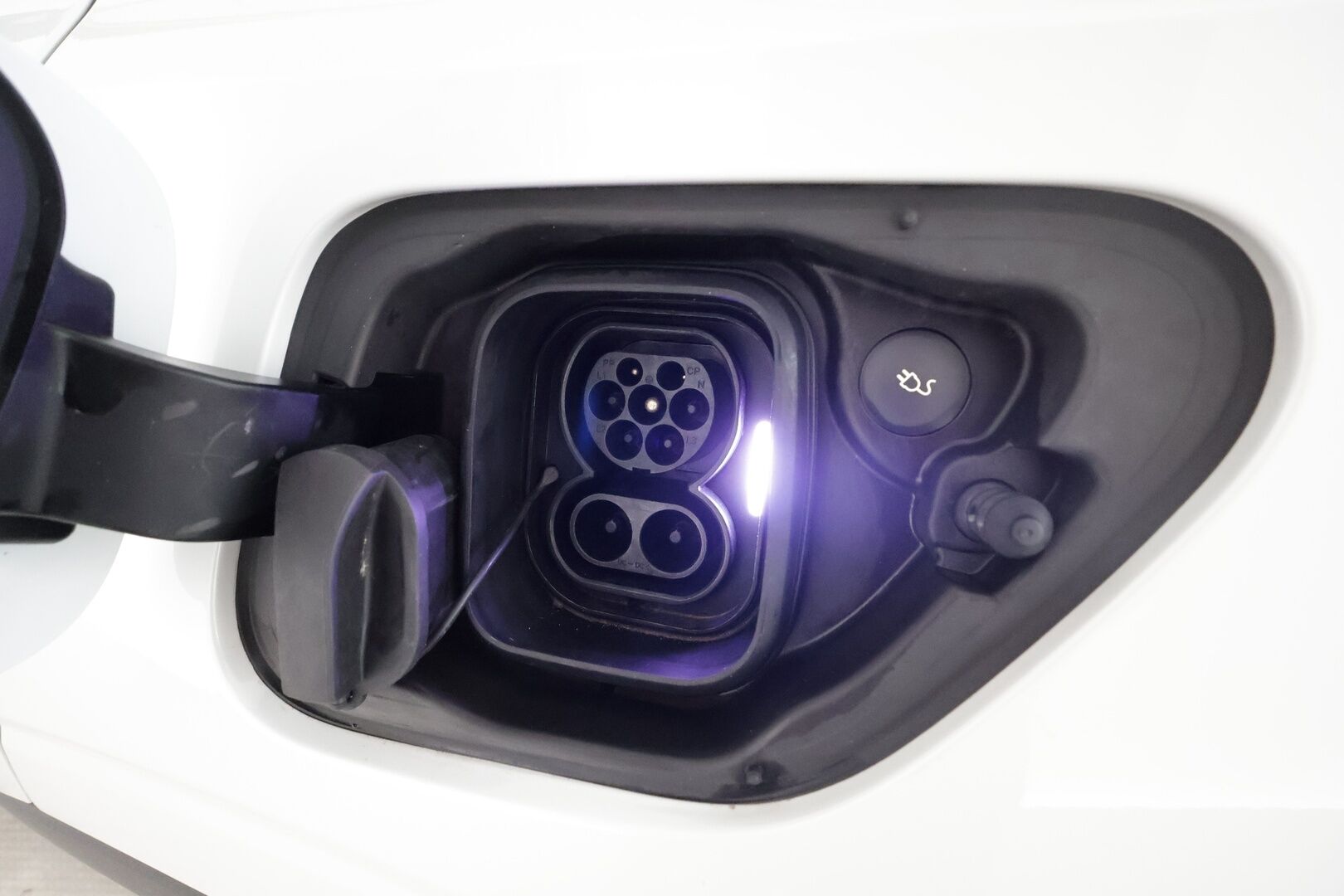POLESTAR 2 2022 L-Range Dual M. **Lasikatto / 360° Kamera / Lämpöpumppu / Koukku / Adapt.Vakkari / Pixel-LED / Sporttipenkki Muistilla** - 3,99 % KORKOTARJOUS TÄHÄN AUTOON - Harman/Kardon / Kaistavahti / Google Maps /KeylessGO