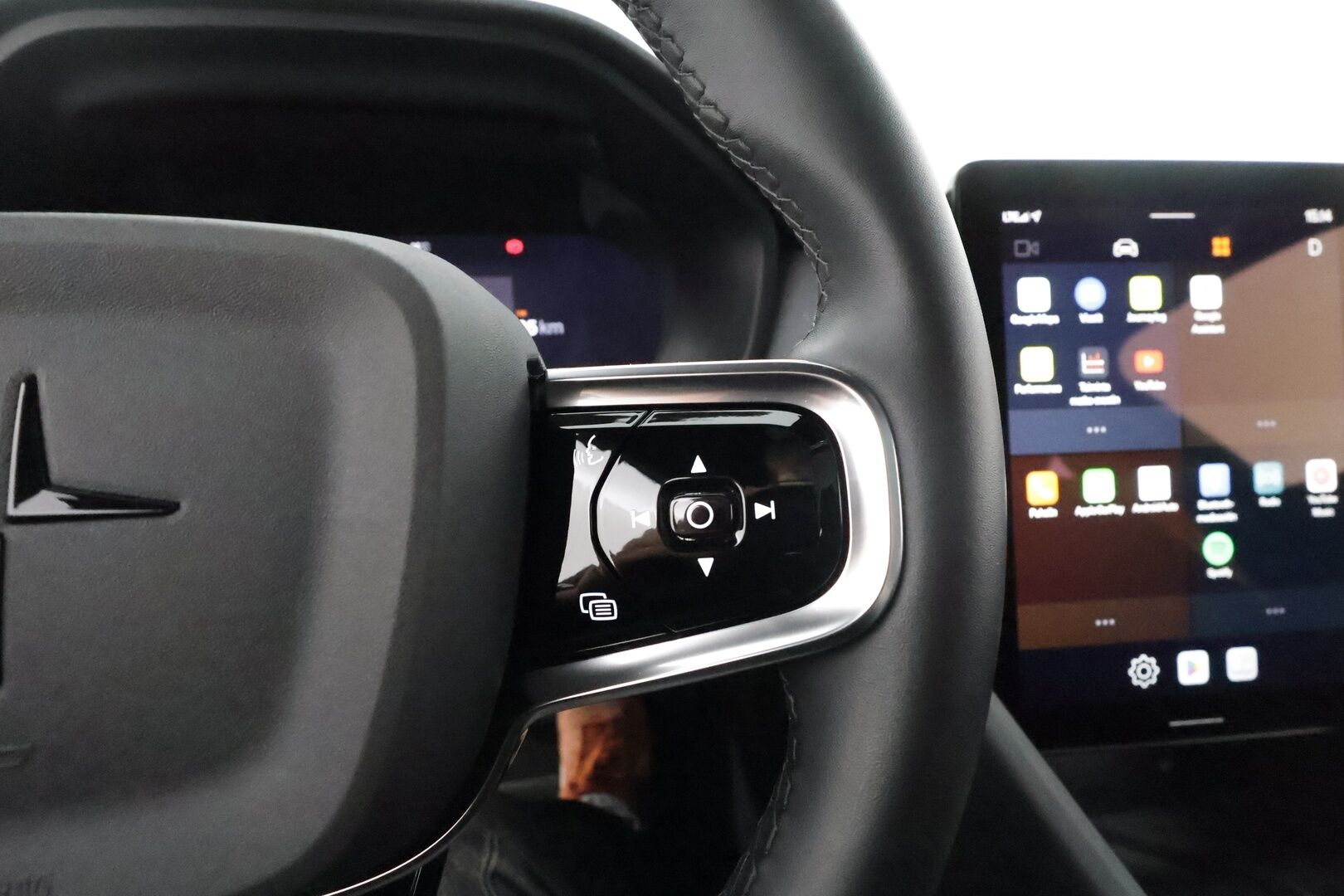 POLESTAR 2 2022 L-Range Dual M. **Lasikatto / 360° Kamera / Lämpöpumppu / Koukku / Adapt.Vakkari / Pixel-LED / Sporttipenkki Muistilla** - 3,99 % KORKOTARJOUS TÄHÄN AUTOON - Harman/Kardon / Kaistavahti / Google Maps /KeylessGO