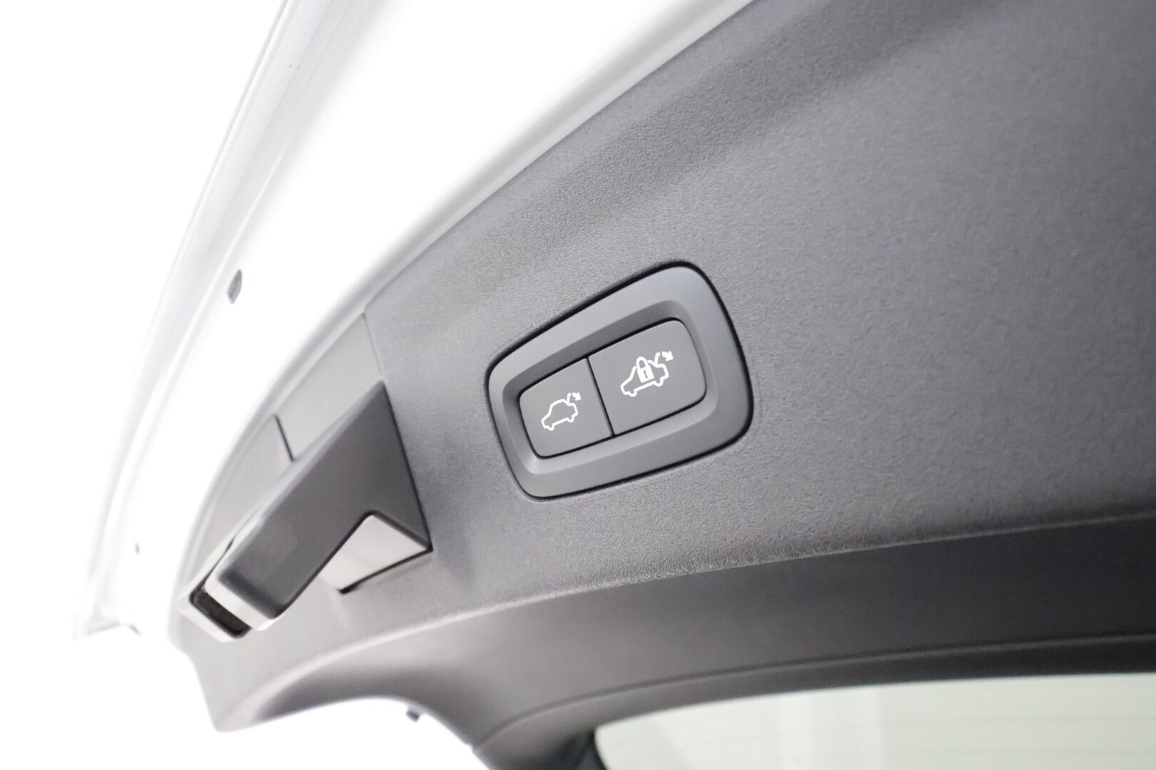 POLESTAR 2 2022 L-Range Dual M. **Lasikatto / 360° Kamera / Lämpöpumppu / Koukku / Adapt.Vakkari / Pixel-LED / Sporttipenkki Muistilla** - 3,99 % KORKOTARJOUS TÄHÄN AUTOON - Harman/Kardon / Kaistavahti / Google Maps /KeylessGO