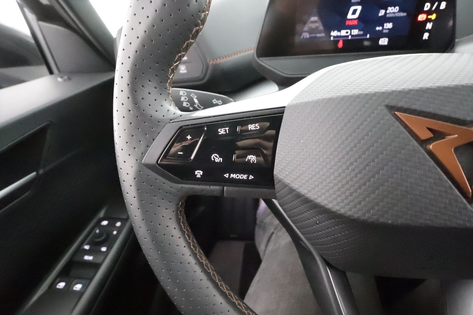 CUPRA BORN 2024 150kW 62kWh - | ACC | 360° | ILP | HUD | Sähkösäät. sporttipenkit hieronnalla | Travel assist | Side assist | LED | 