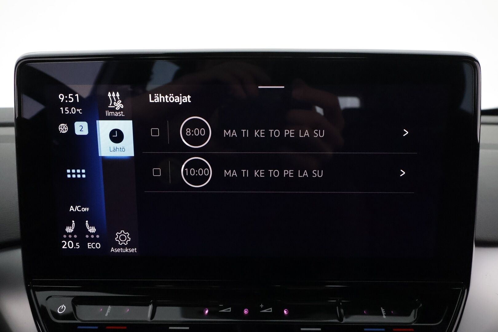 VOLKSWAGEN ID.4 2023 Pro 128kW *Lämpöpumppu / Koukku / ACC / Tutkat / LED-valot / Kaistavahti / Digimittaristo / Navi* - Lämpöpumppu / Adapt.Vak. / Koukku / Digimittaristo / Navi / P.Tutkat