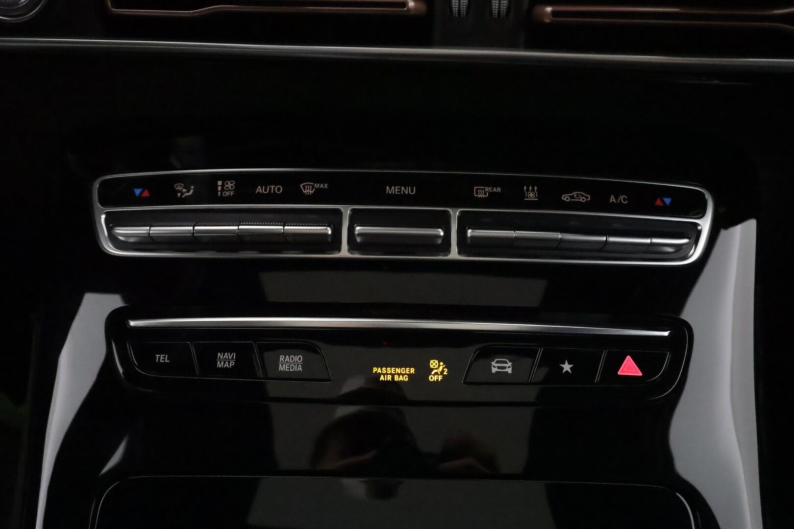 MERCEDES-BENZ EQC 2022 400 4Matic - 3,99 % KORKOTARJOUS TÄHÄN AUTOON - Distronic+ / Kattoluukku / 360-Kamera / Multibeam LED / Muistipenkit / Comand Navi / Widescreen / Akku kuntotarkastettu!