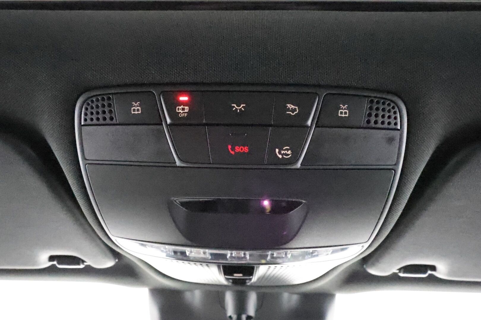 MERCEDES-BENZ EQC 2022 400 4Matic - 3,99 % KORKOTARJOUS TÄHÄN AUTOON - Distronic+ / Kattoluukku / 360-Kamera / Multibeam LED / Muistipenkit / Comand Navi / Widescreen / Akku kuntotarkastettu!