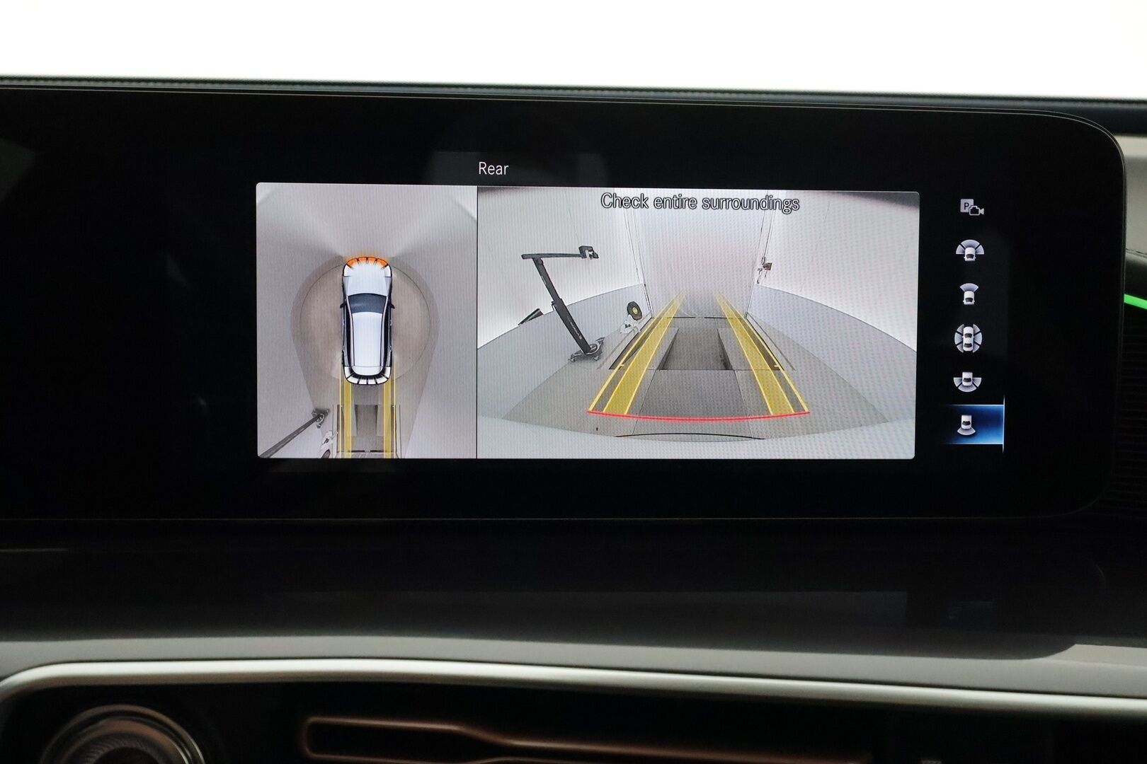 MERCEDES-BENZ EQC 2022 400 4Matic - 3,99 % KORKOTARJOUS TÄHÄN AUTOON - Distronic+ / Kattoluukku / 360-Kamera / Multibeam LED / Muistipenkit / Comand Navi / Widescreen / Akku kuntotarkastettu!