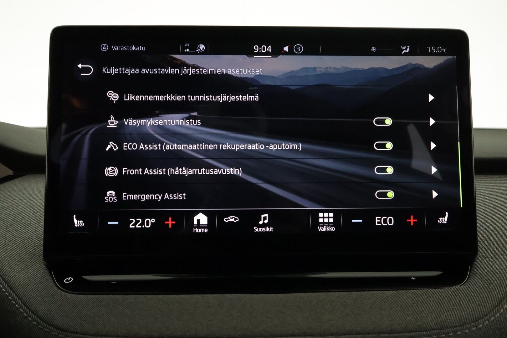 SKODA ENYAQ 2022 60iV **Lämpöpumppu / Koukku / 360° Kamera / Matrix-LED / Adapt.Vakkari / Muistipenkki / Navi / Kaistavahti / KeylessGO** - 3,99 % KORKOTARJOUS TÄHÄN AUTOON - Digimittaristo / 1x Vanteet / 2x renkaat